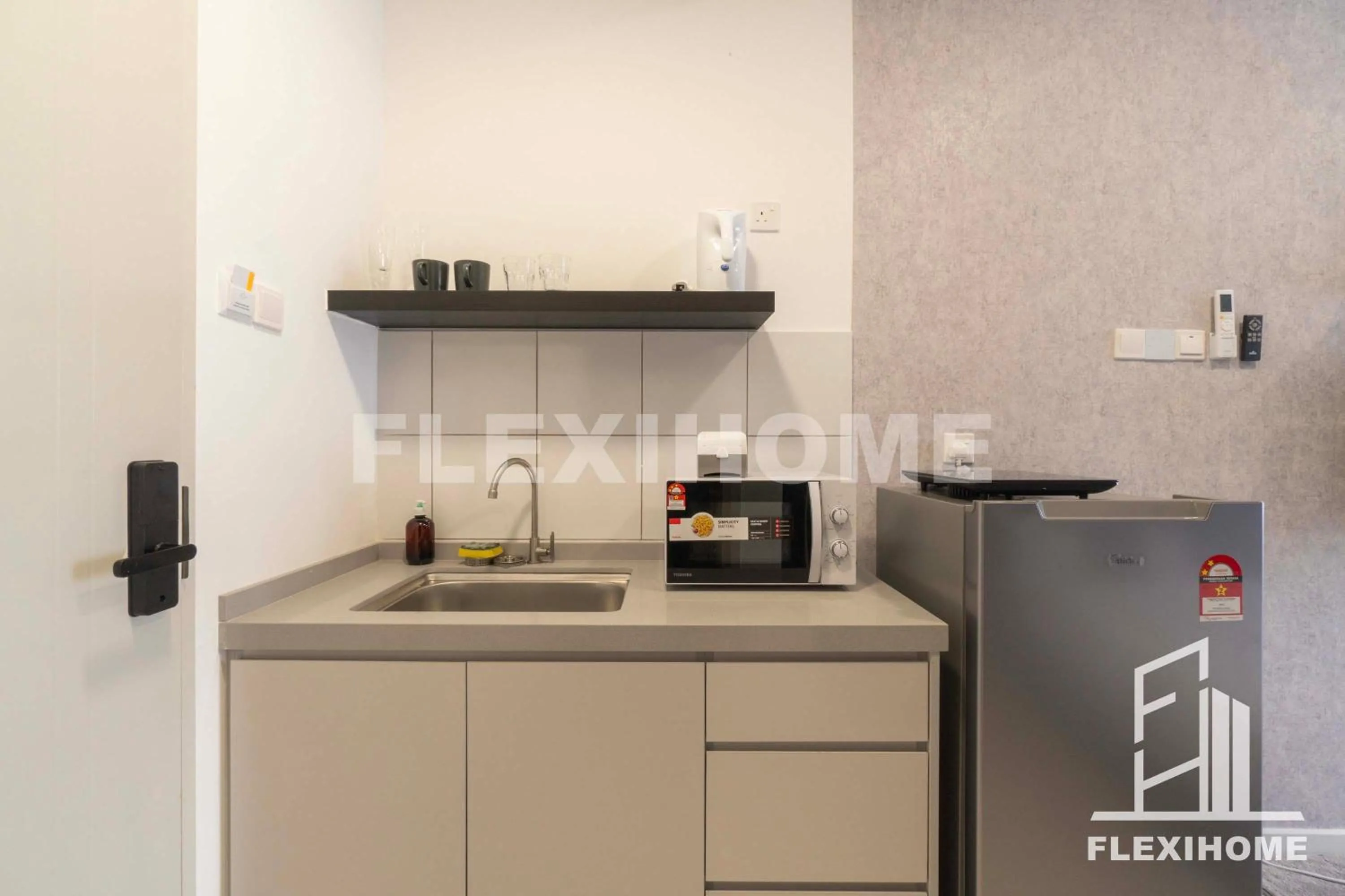 Kitchen or kitchenette in KLIA, KLIA2, Horizon Suites Sepang, Designed Studio, by Flexihome-MY
