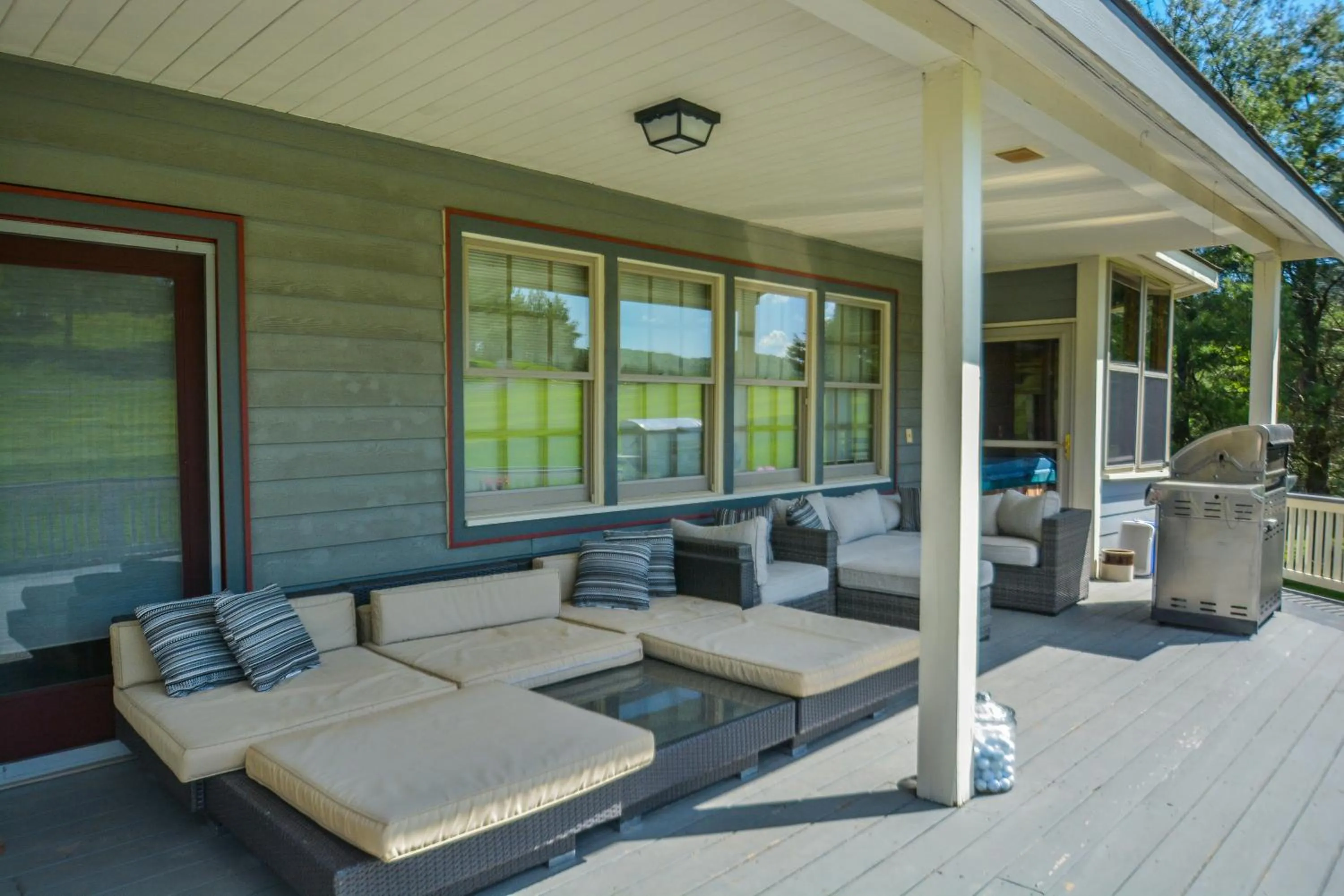 Property building in Forever Young