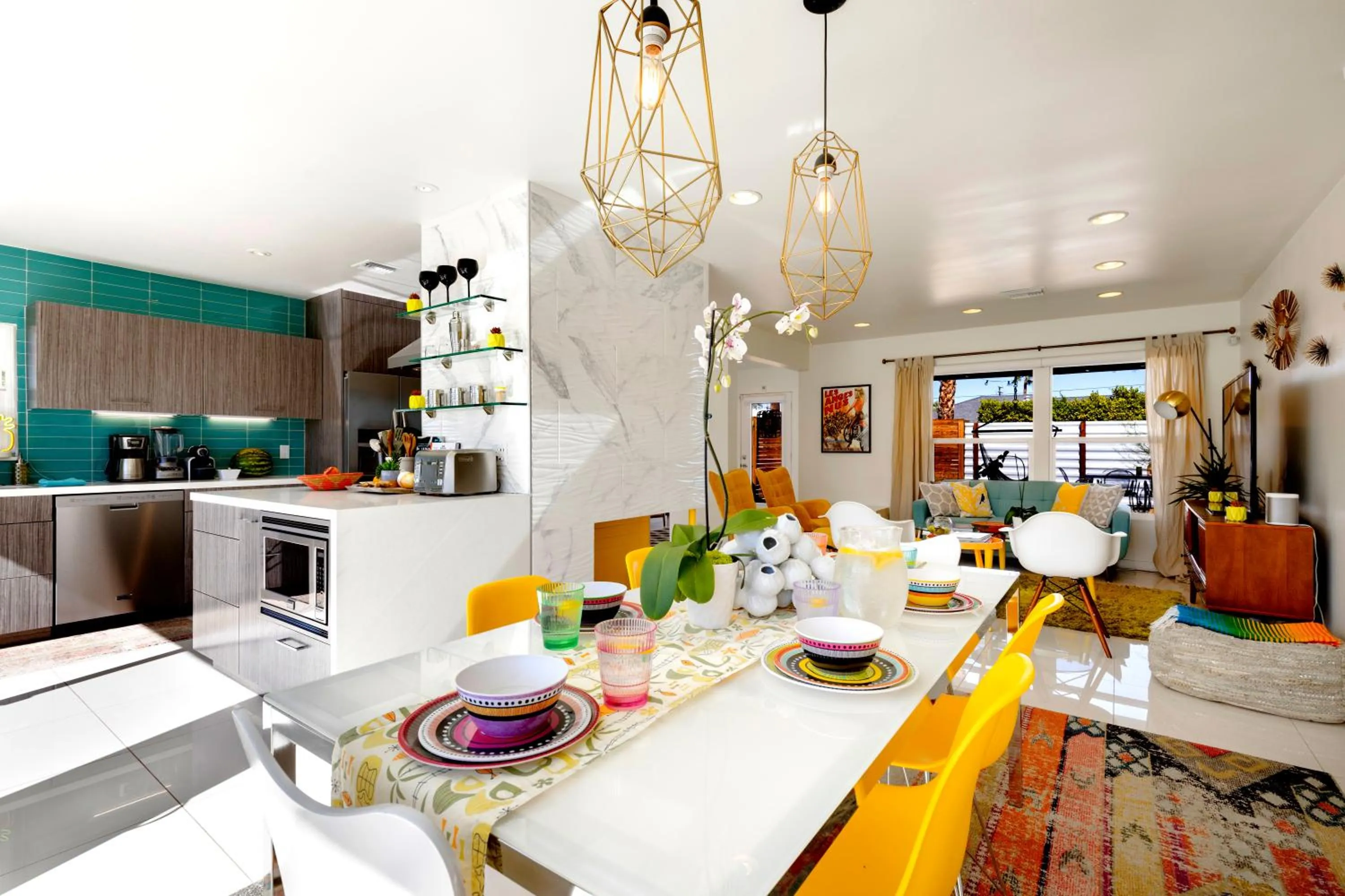 Amarillo House - Luxury Home with Pool & Spa