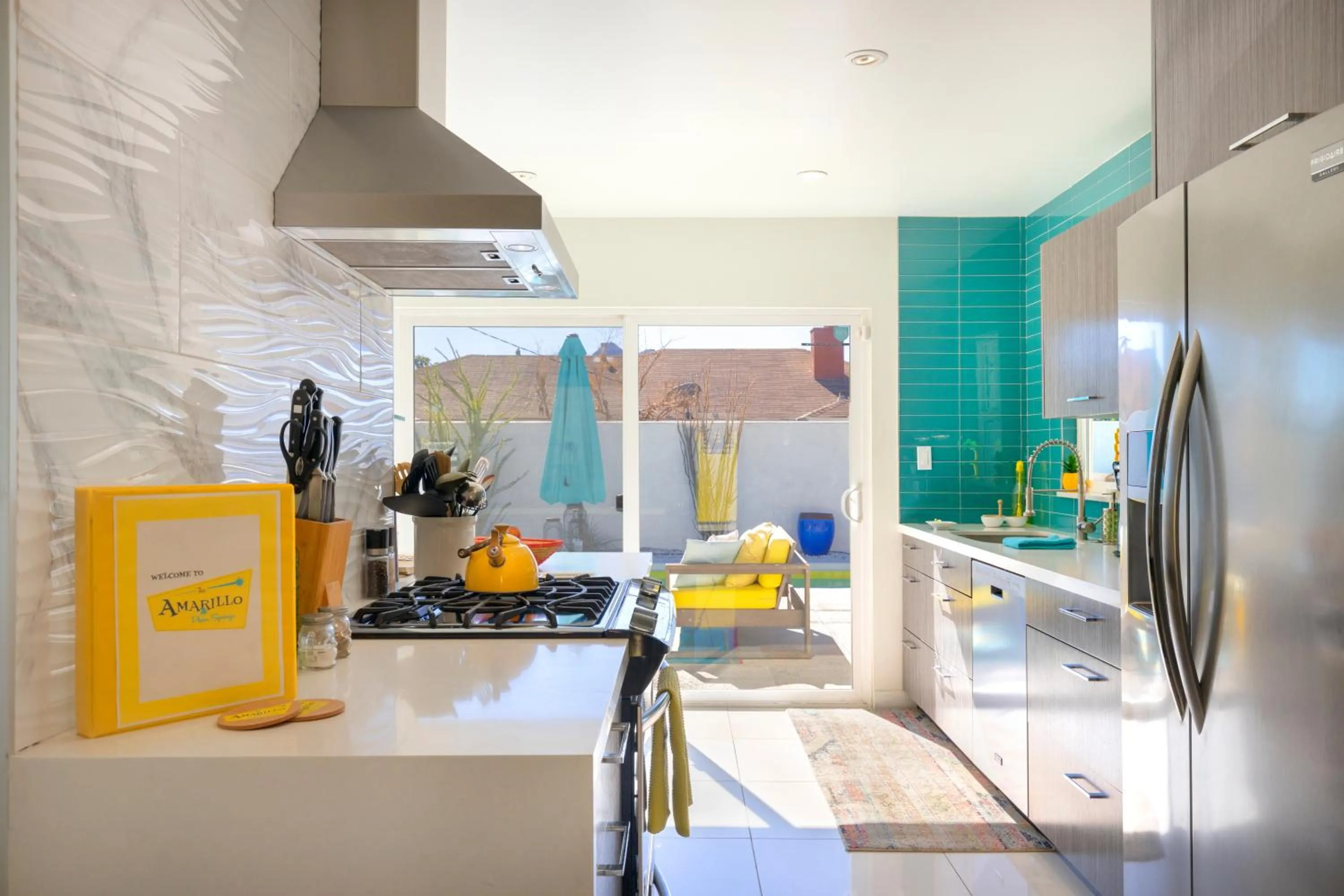 Amarillo House - Luxury Home with Pool & Spa