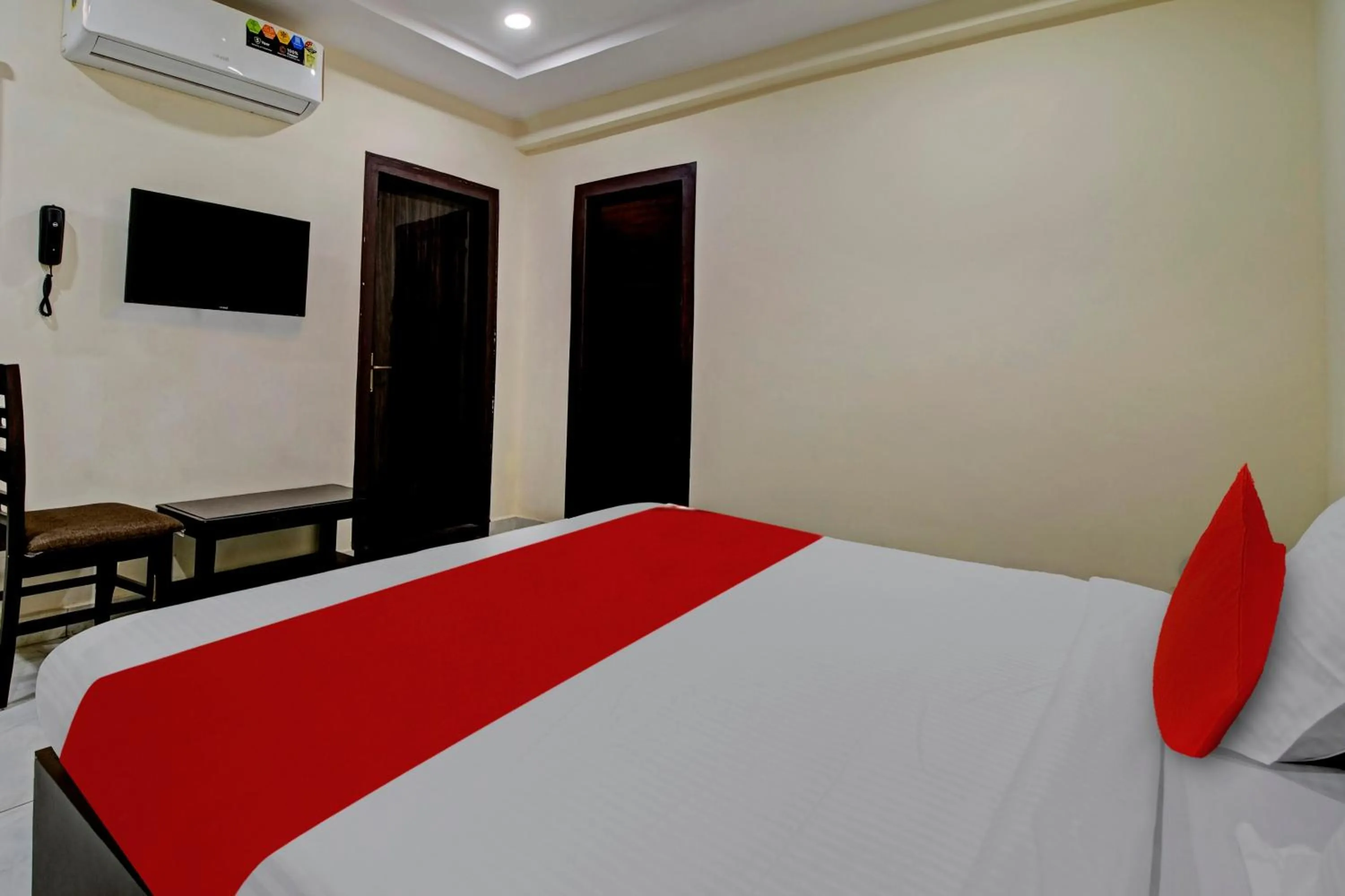 Bedroom in Super Hotel O CJ Pride