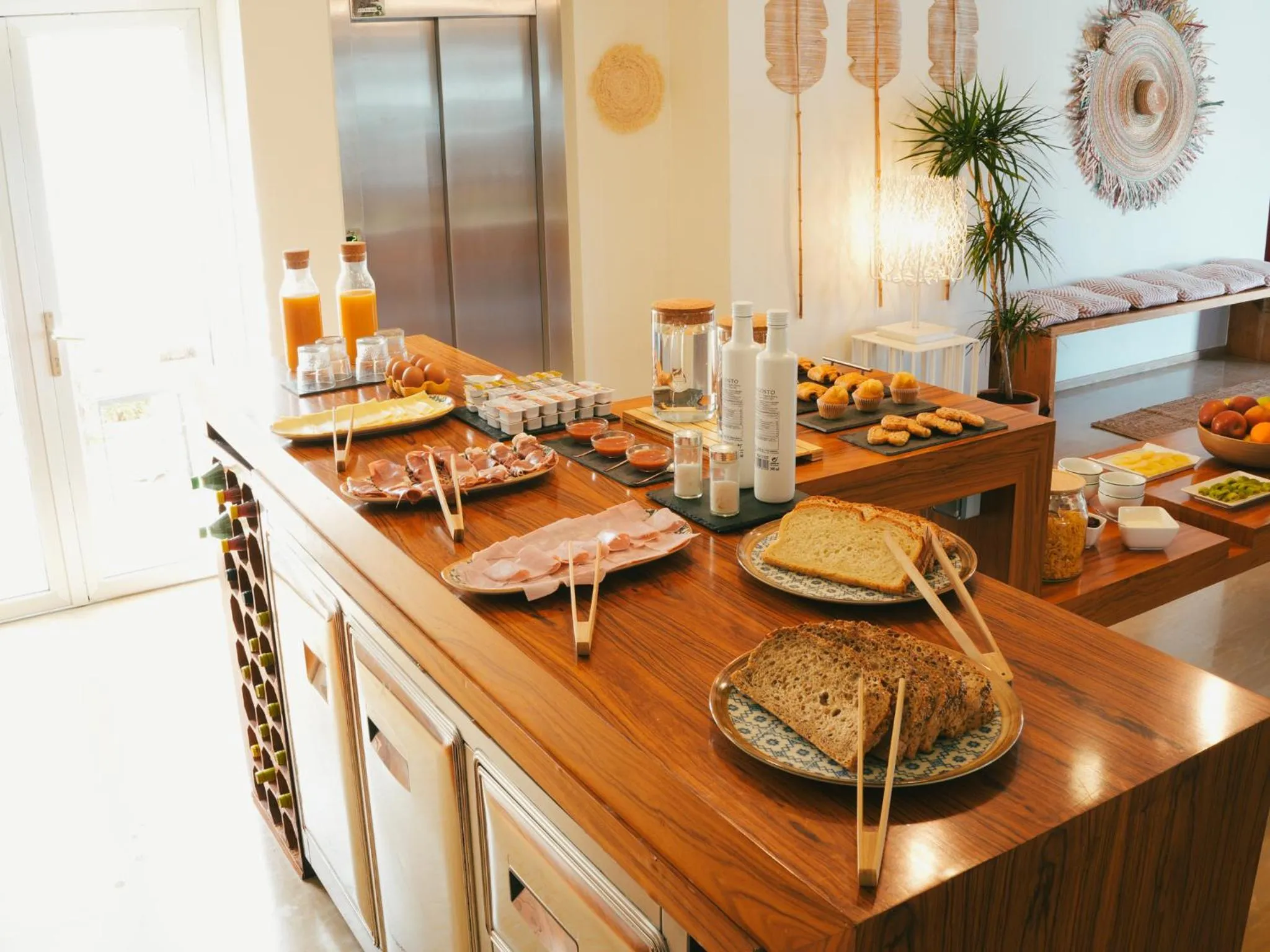 Food and drinks in Hotel Boutique Villamor - Only Adults