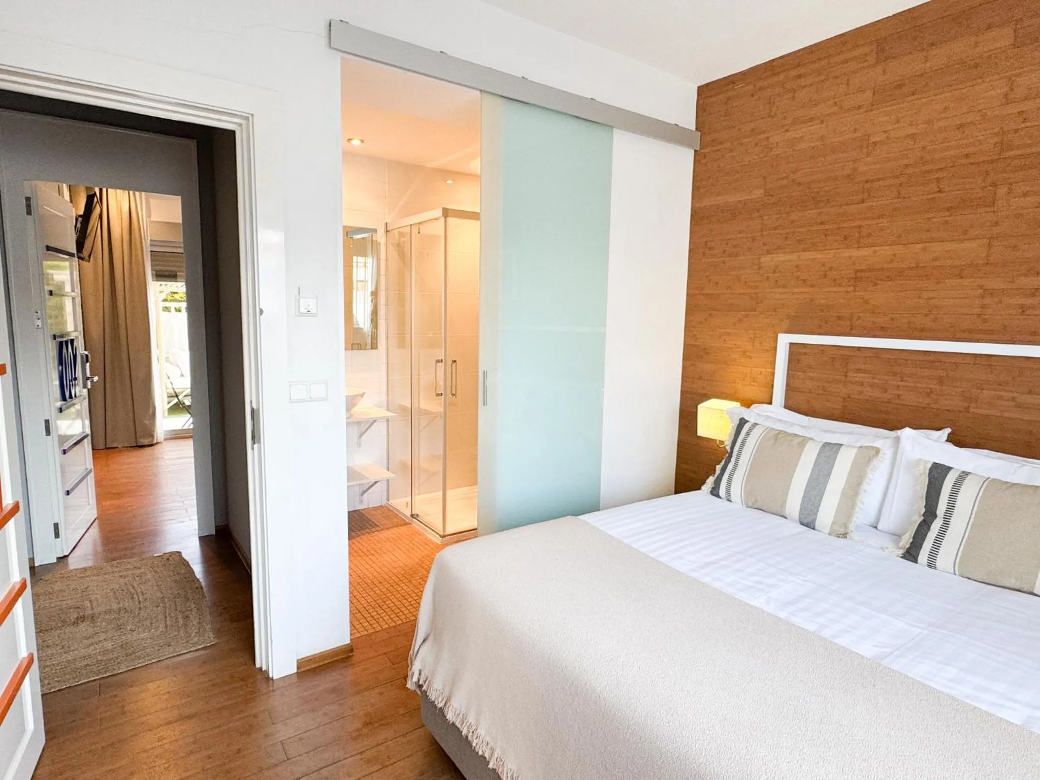 Photo of the whole room, Bed in Hotel Boutique Villamor - Only Adults