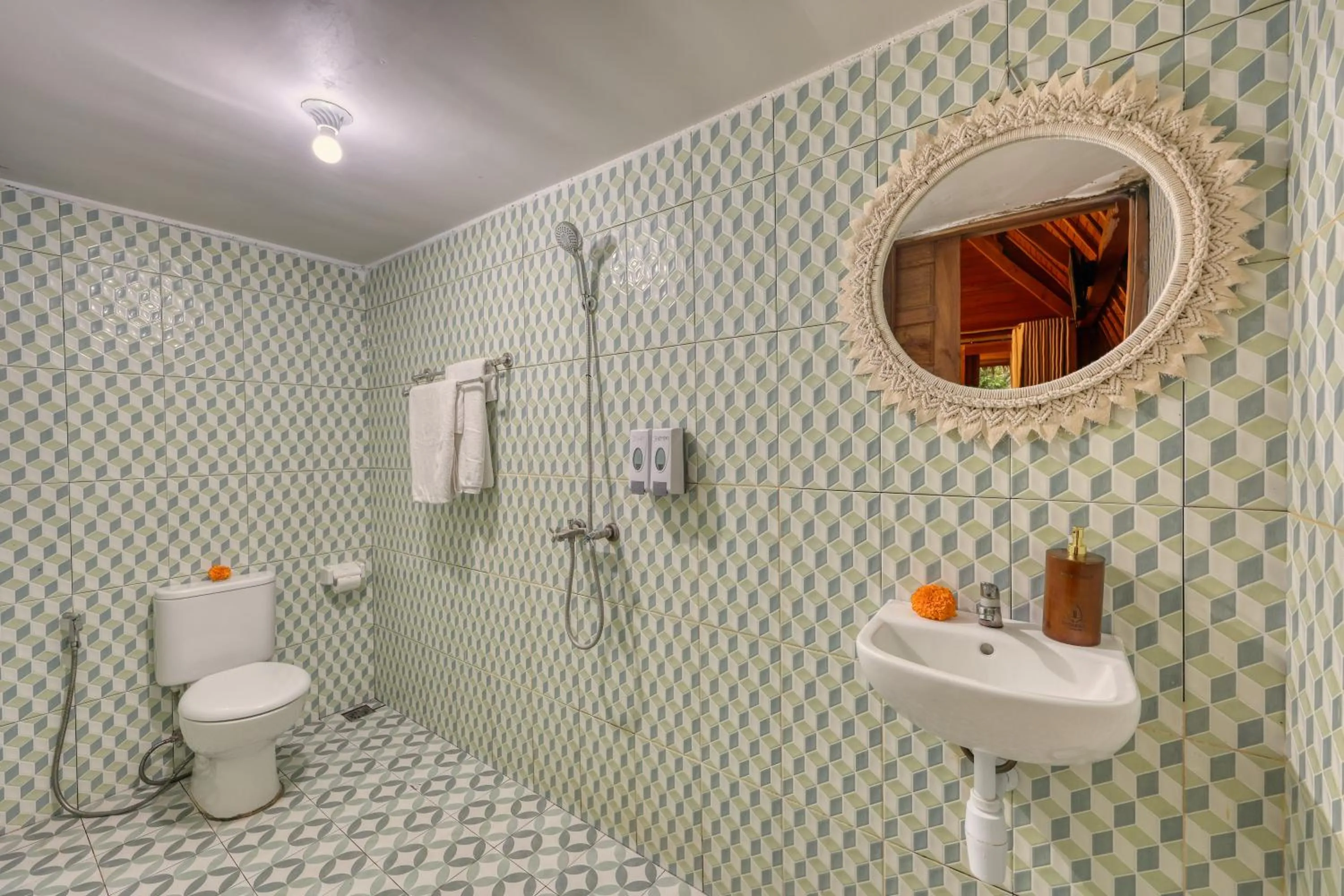 Bathroom in Kelingking Tatakan Villa