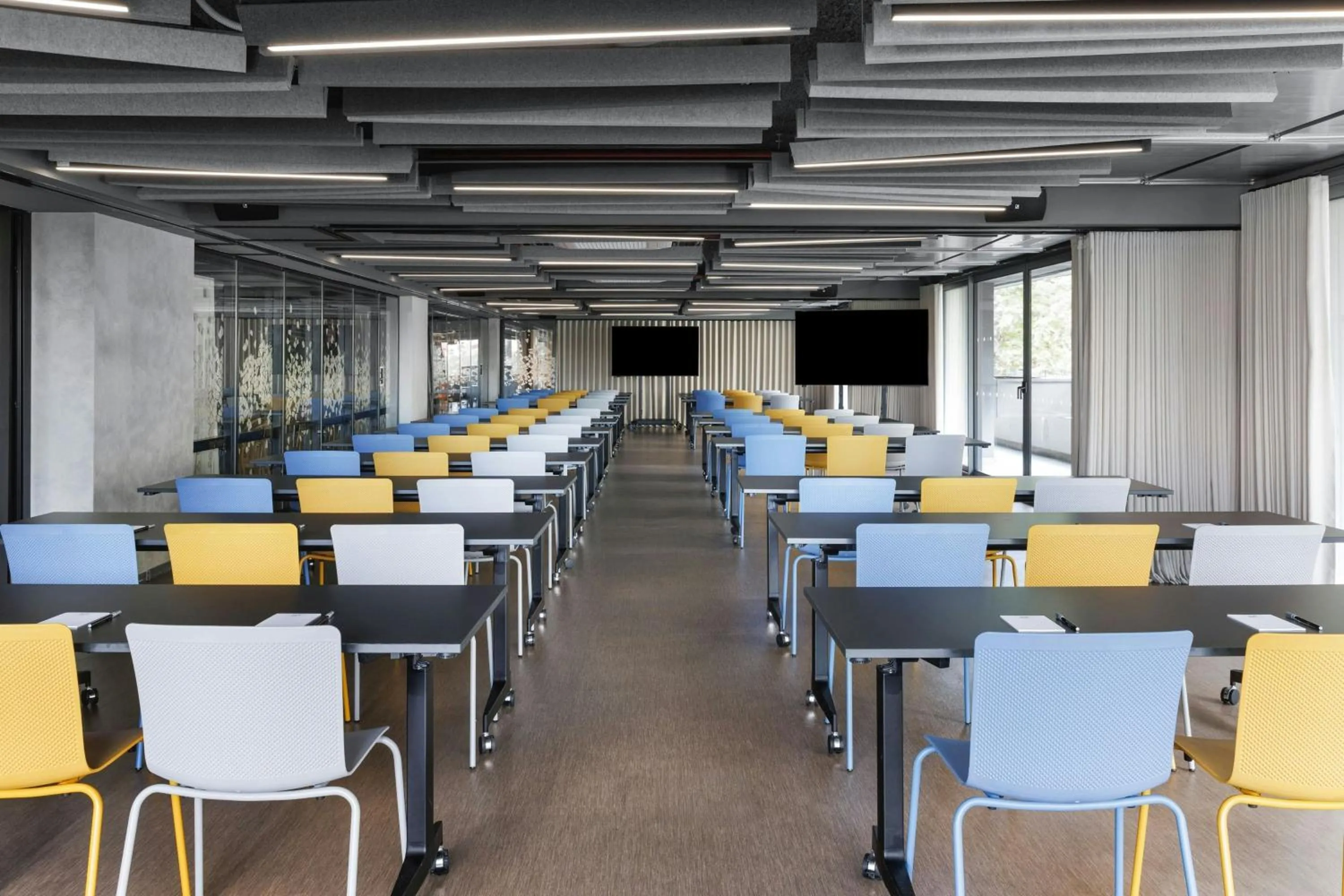 Meeting/conference room in Moxy Barcelona