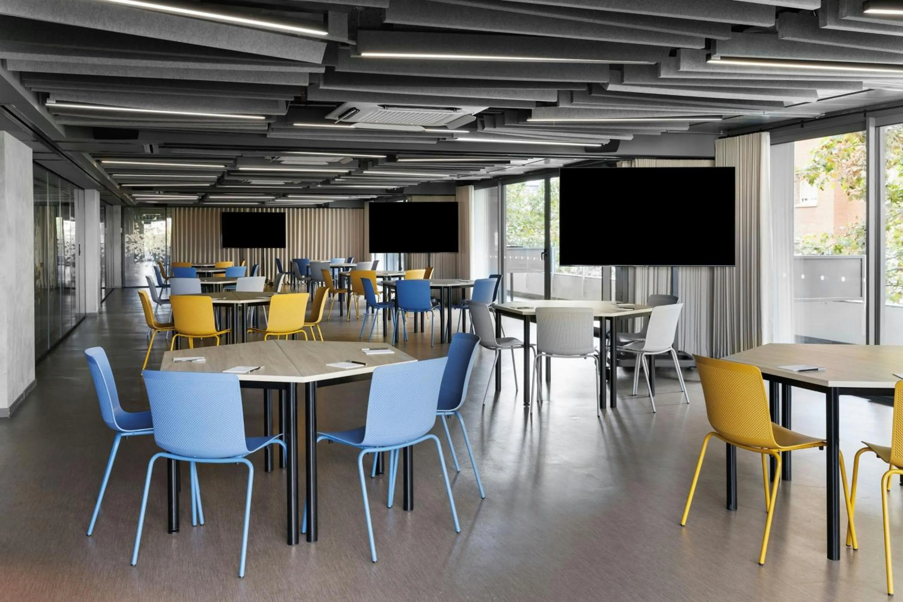 Meeting/conference room in Moxy Barcelona