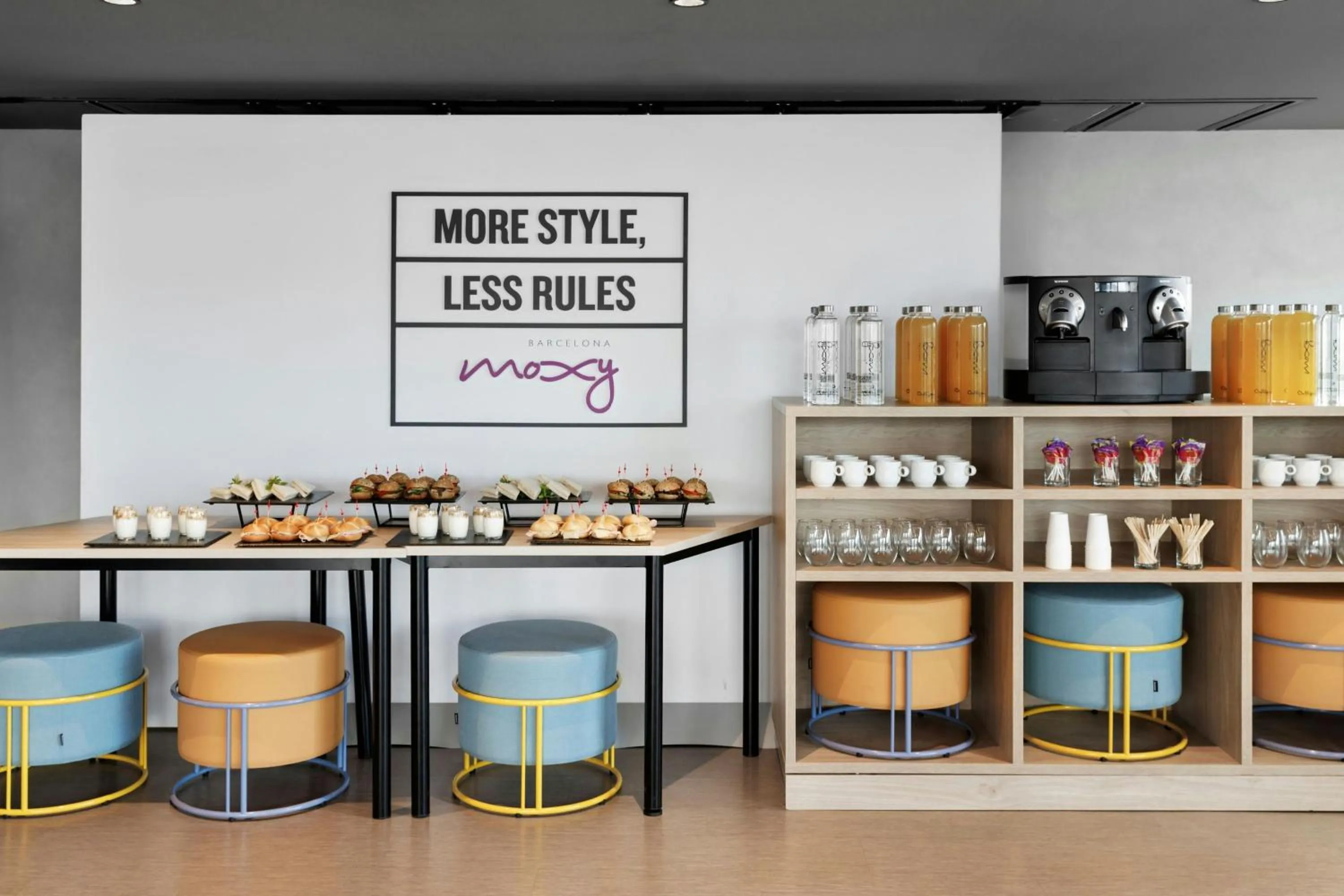 Meeting/conference room in Moxy Barcelona