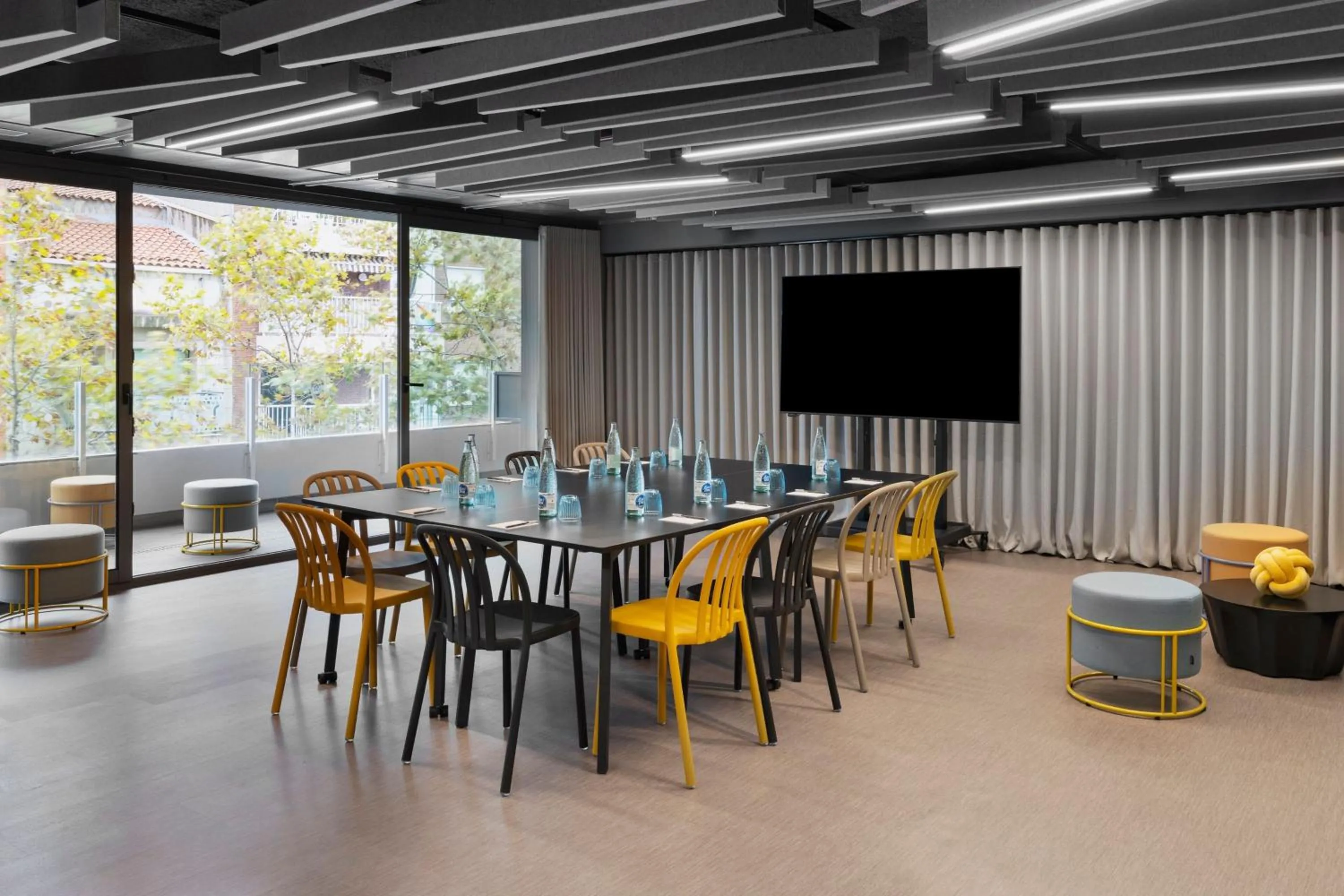 Meeting/conference room in Moxy Barcelona