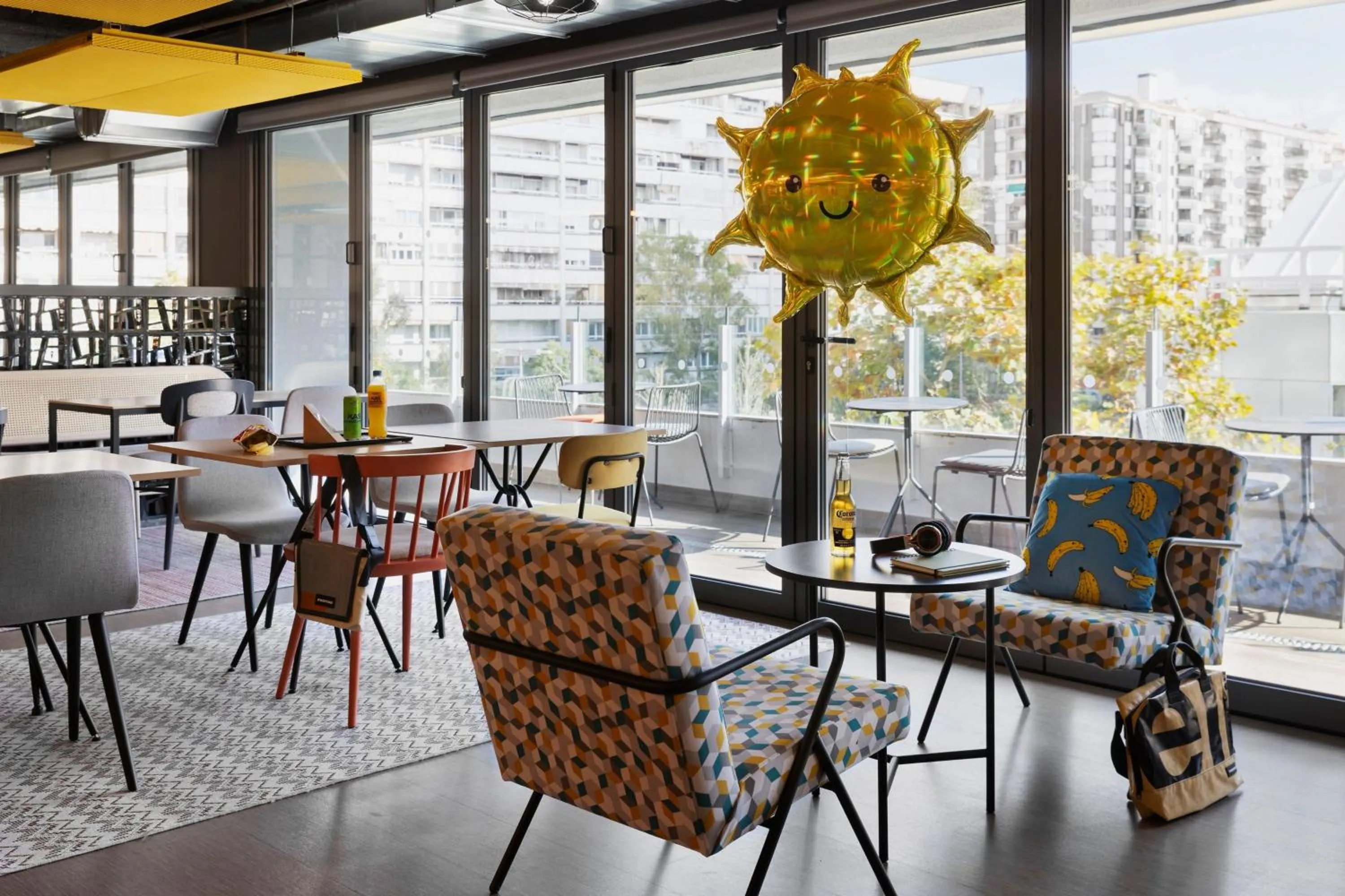 Restaurant/places to eat in Moxy Barcelona