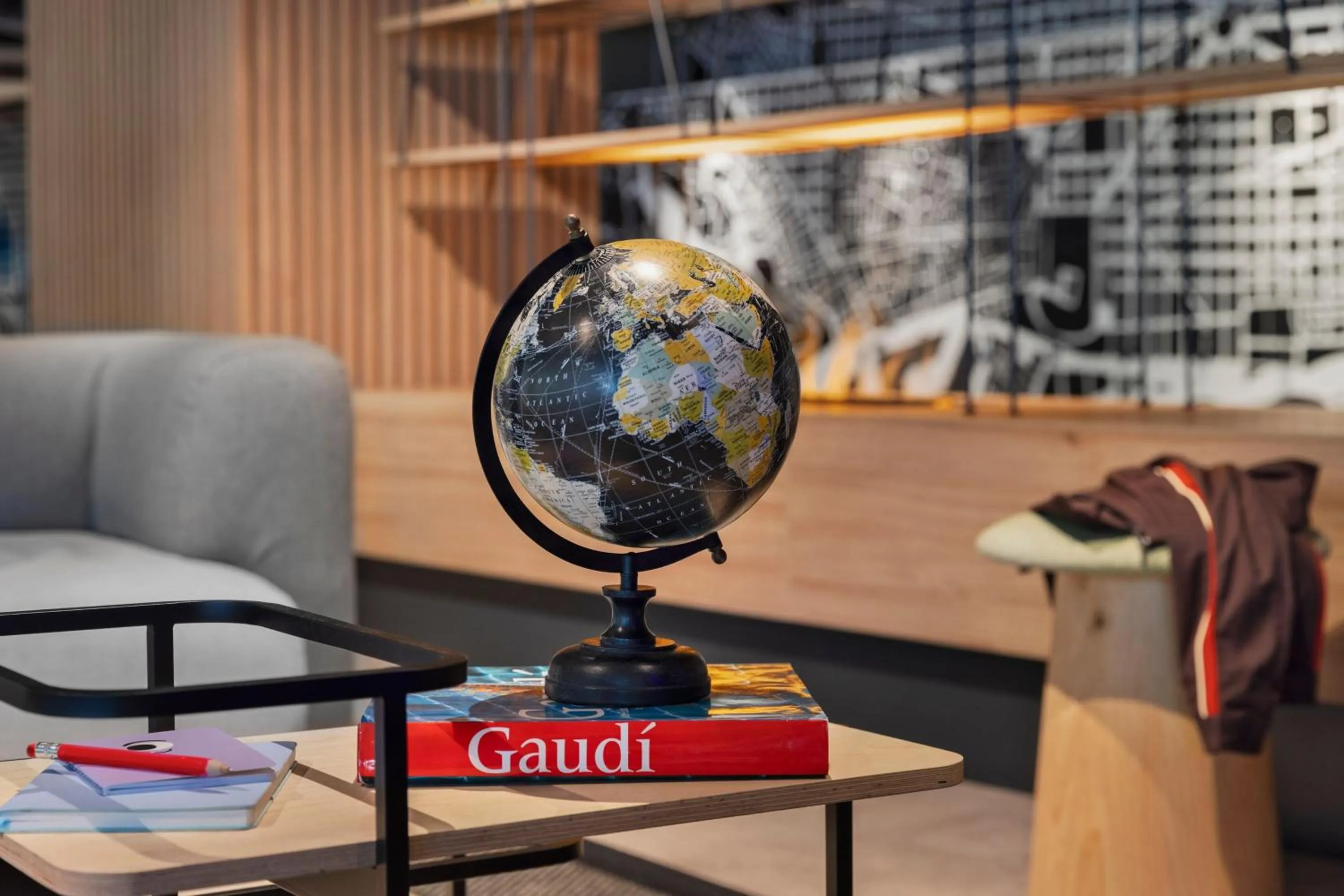 Lounge or bar in Moxy Barcelona