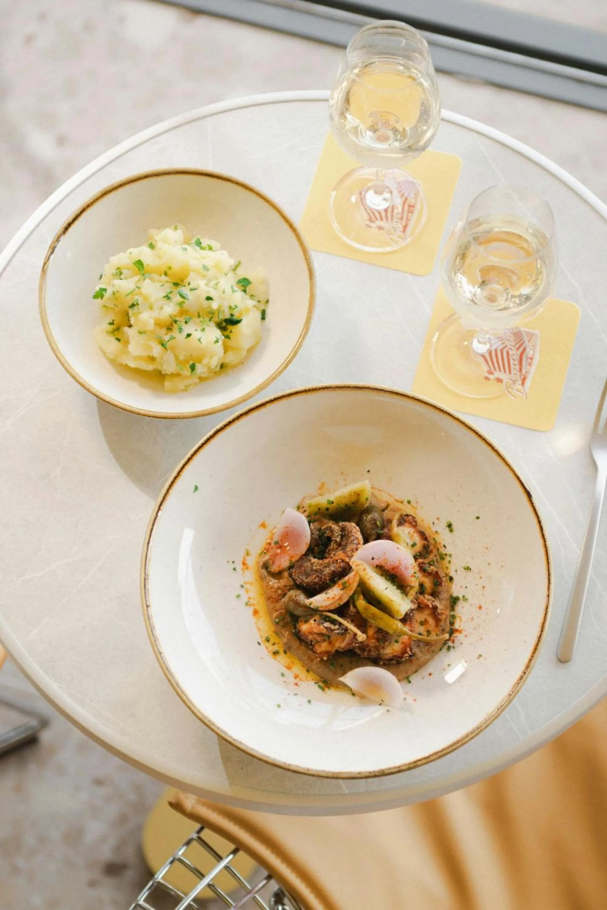 Restaurant/places to eat in Moxy Barcelona