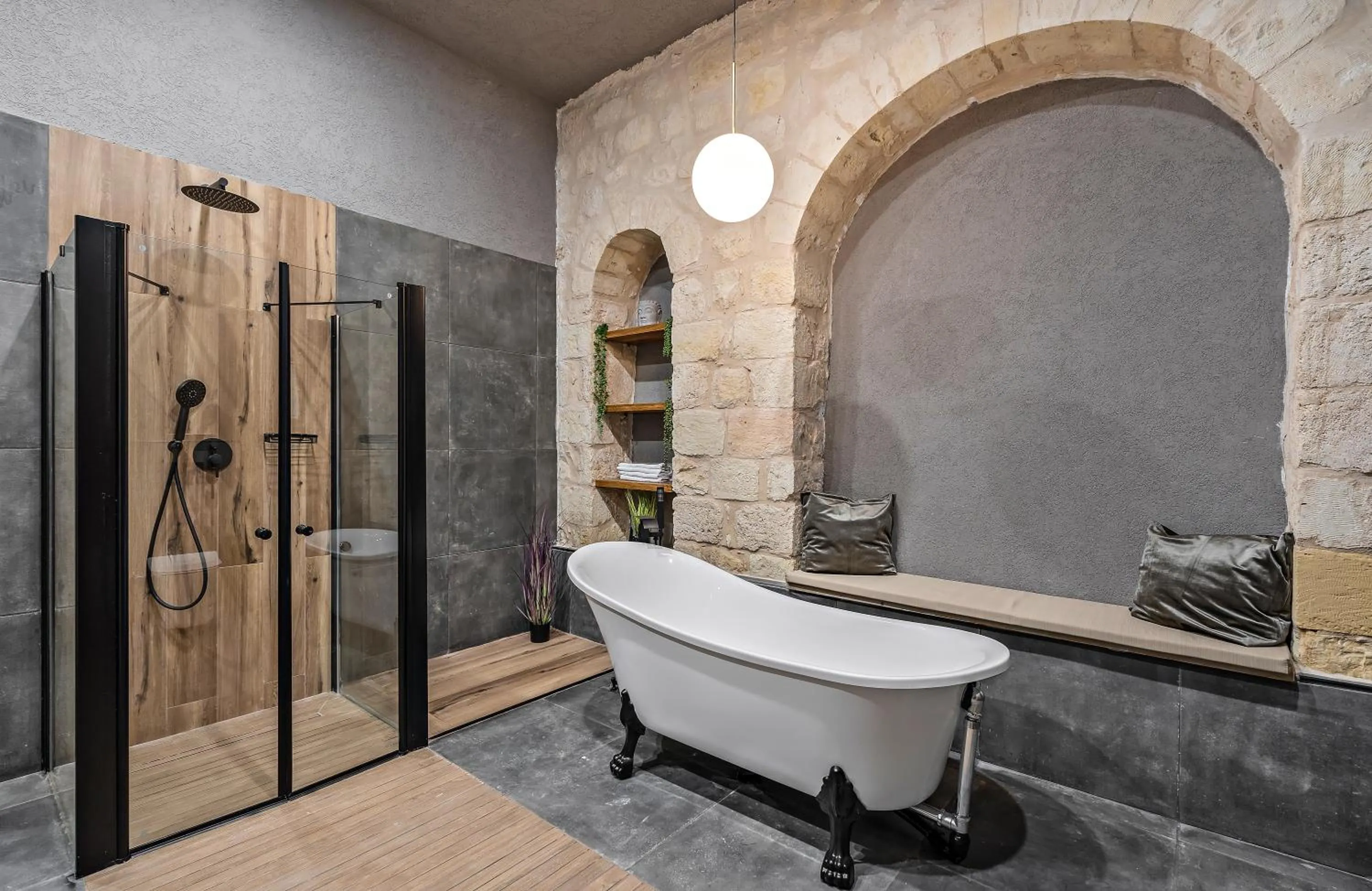 Bathroom in Old City Boutique - By La Finca Hotels