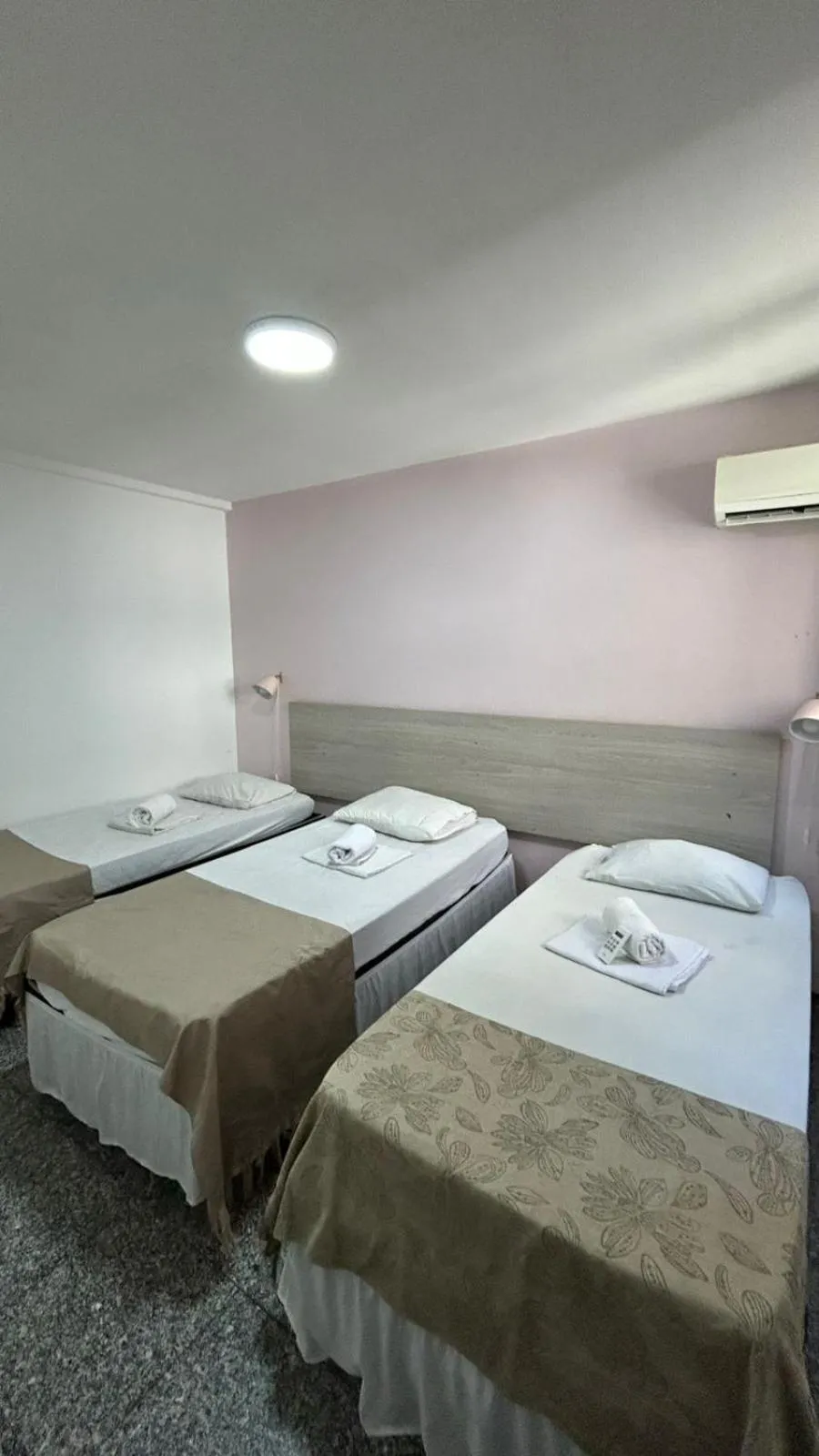 Bed in Flat Atlântico Neto