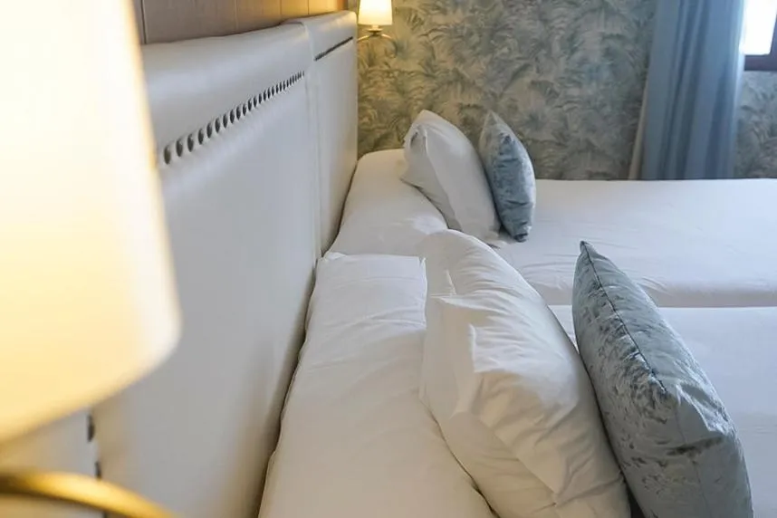 Bedroom, Bed in Hotel Rosaleda Don Pedro