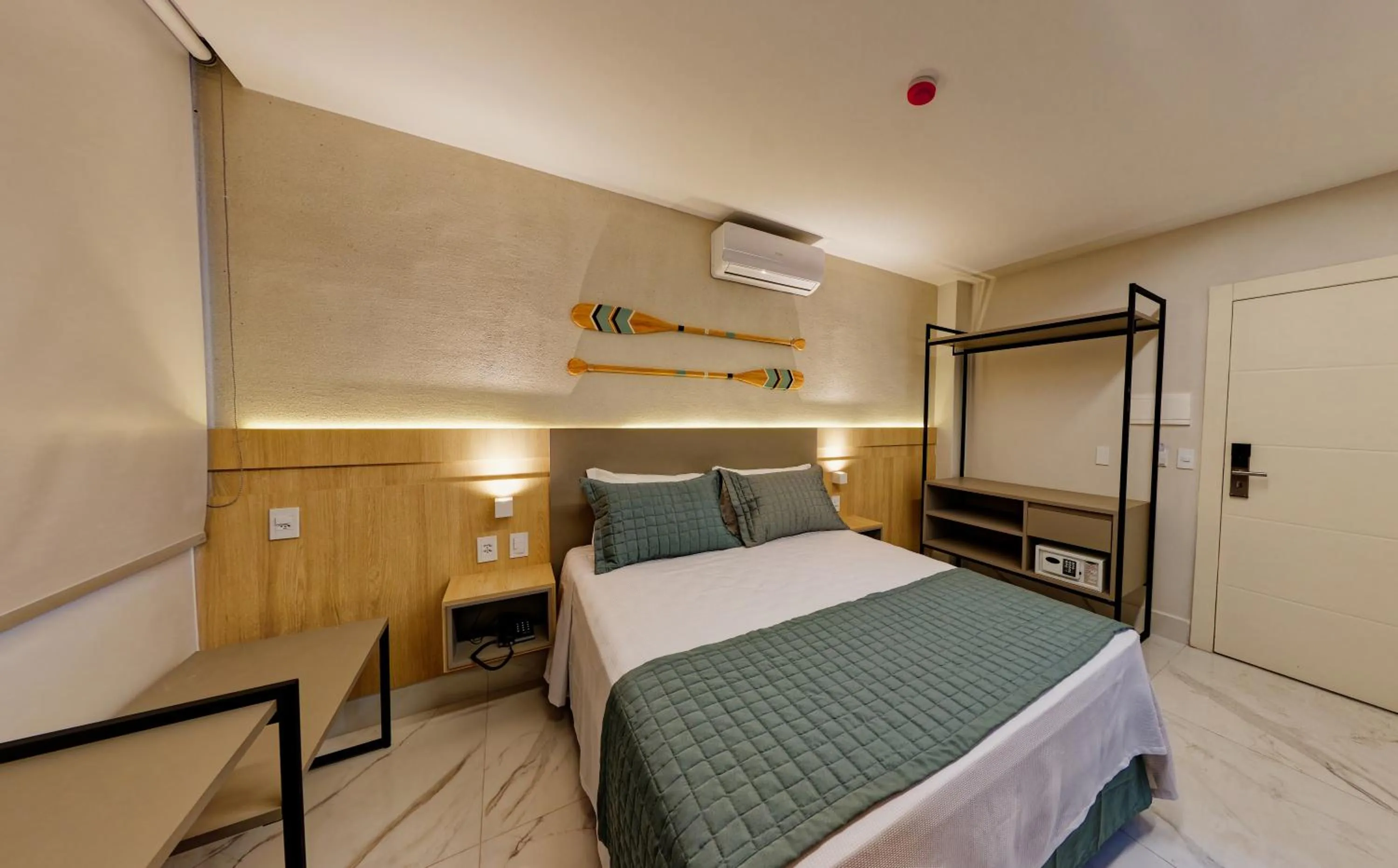 Photo of the whole room, Bed in Gaeta Hotel