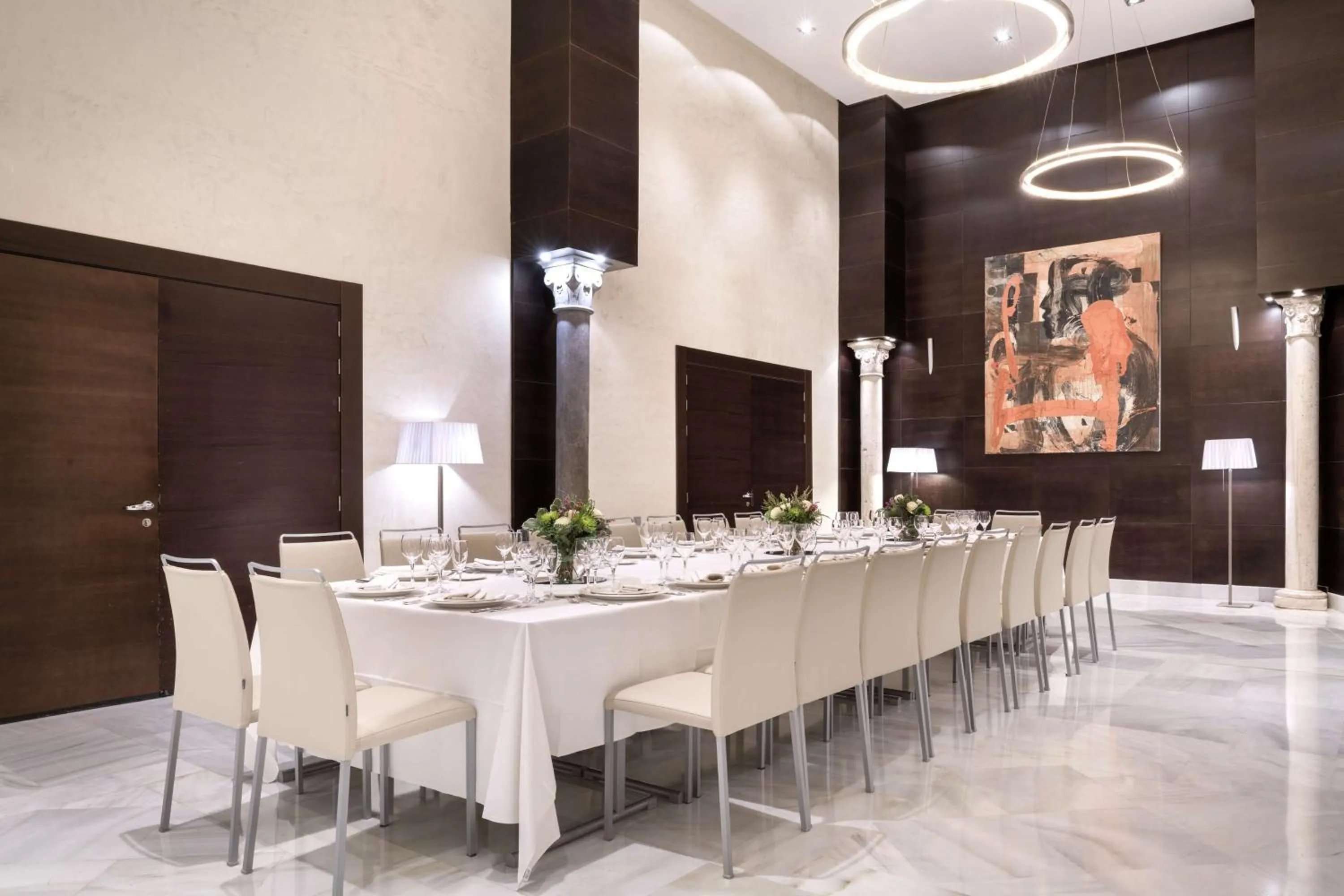 Meeting/conference room in NH Collection Victoria