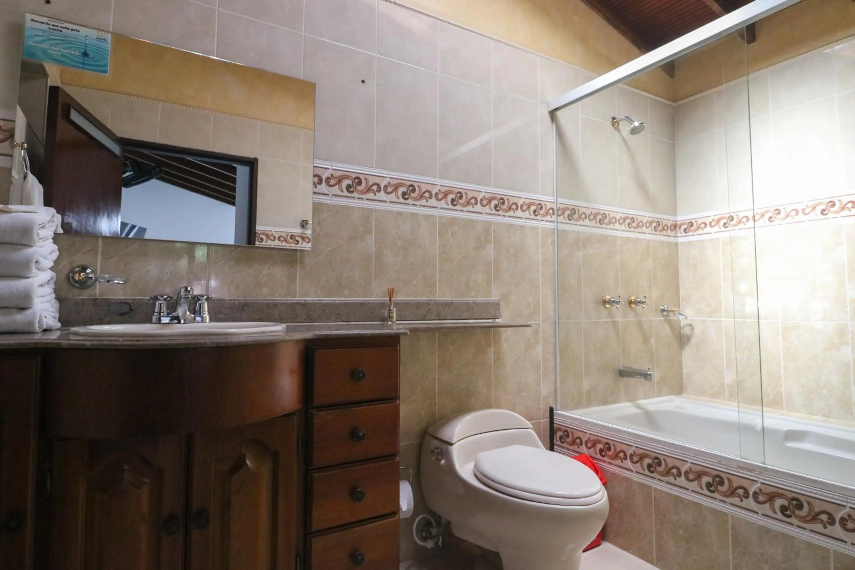 Shower in Hotel Boutique Estadio