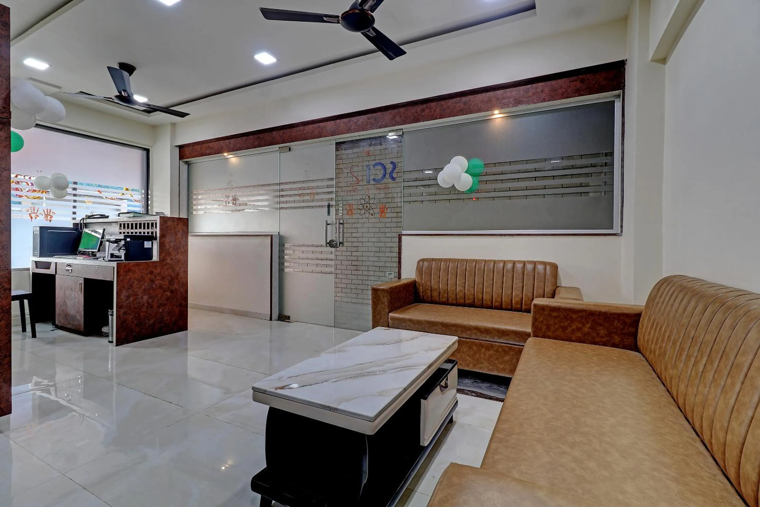 Lobby or reception in Sun Inn Residency Rabale
