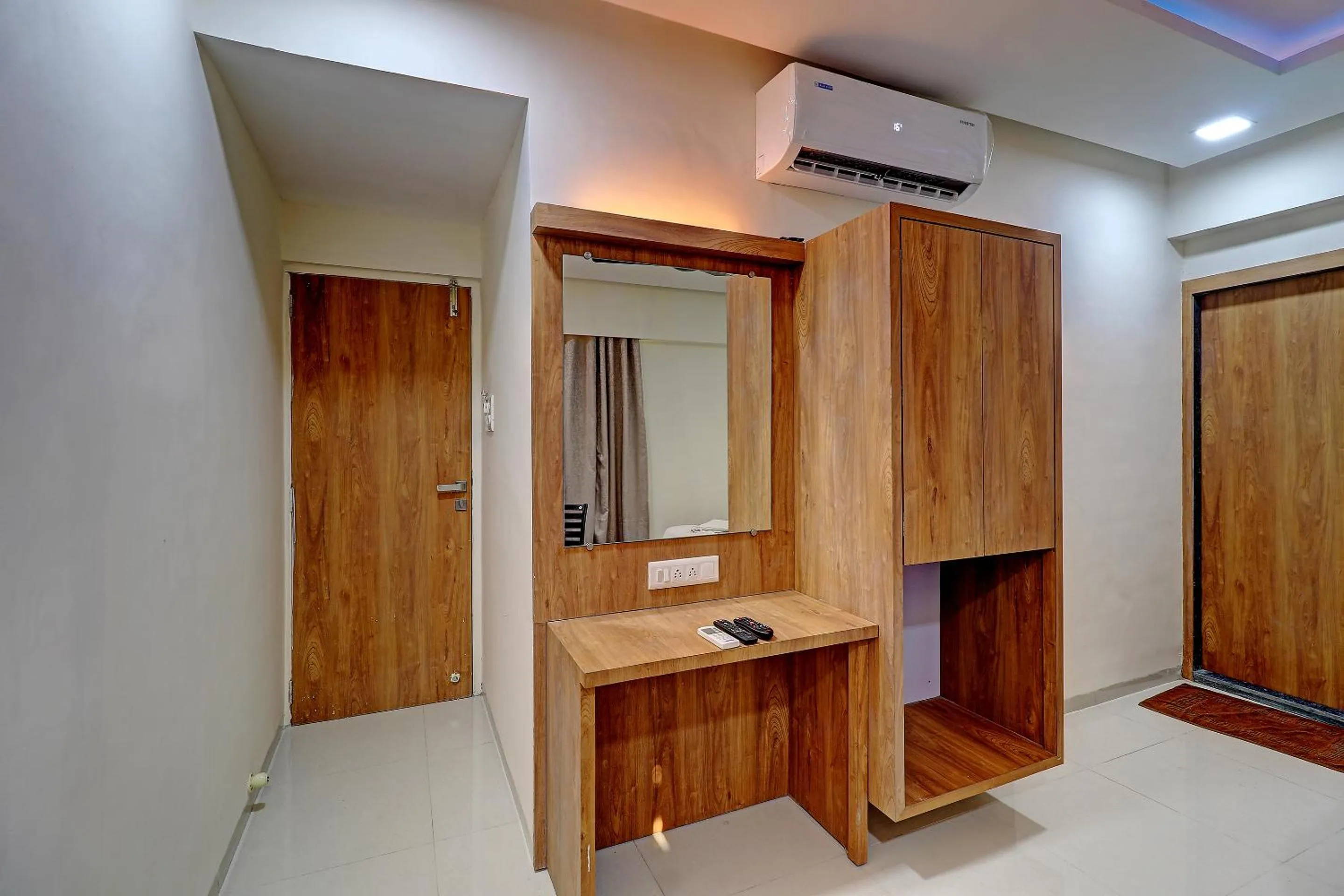 wardrobe in Sun Inn Residency Rabale