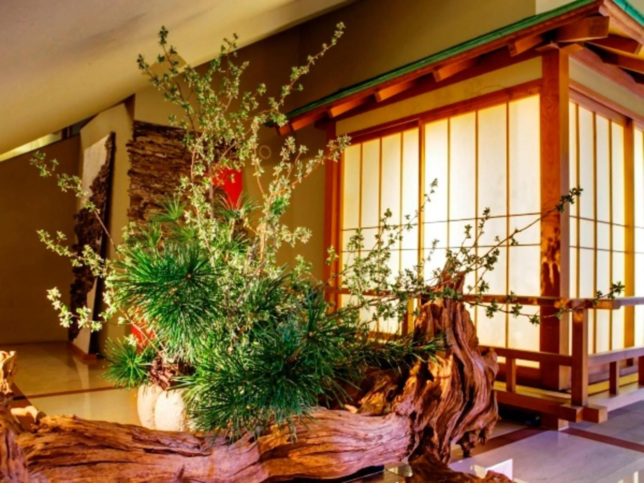 Decorative detail in Kaneyamaen