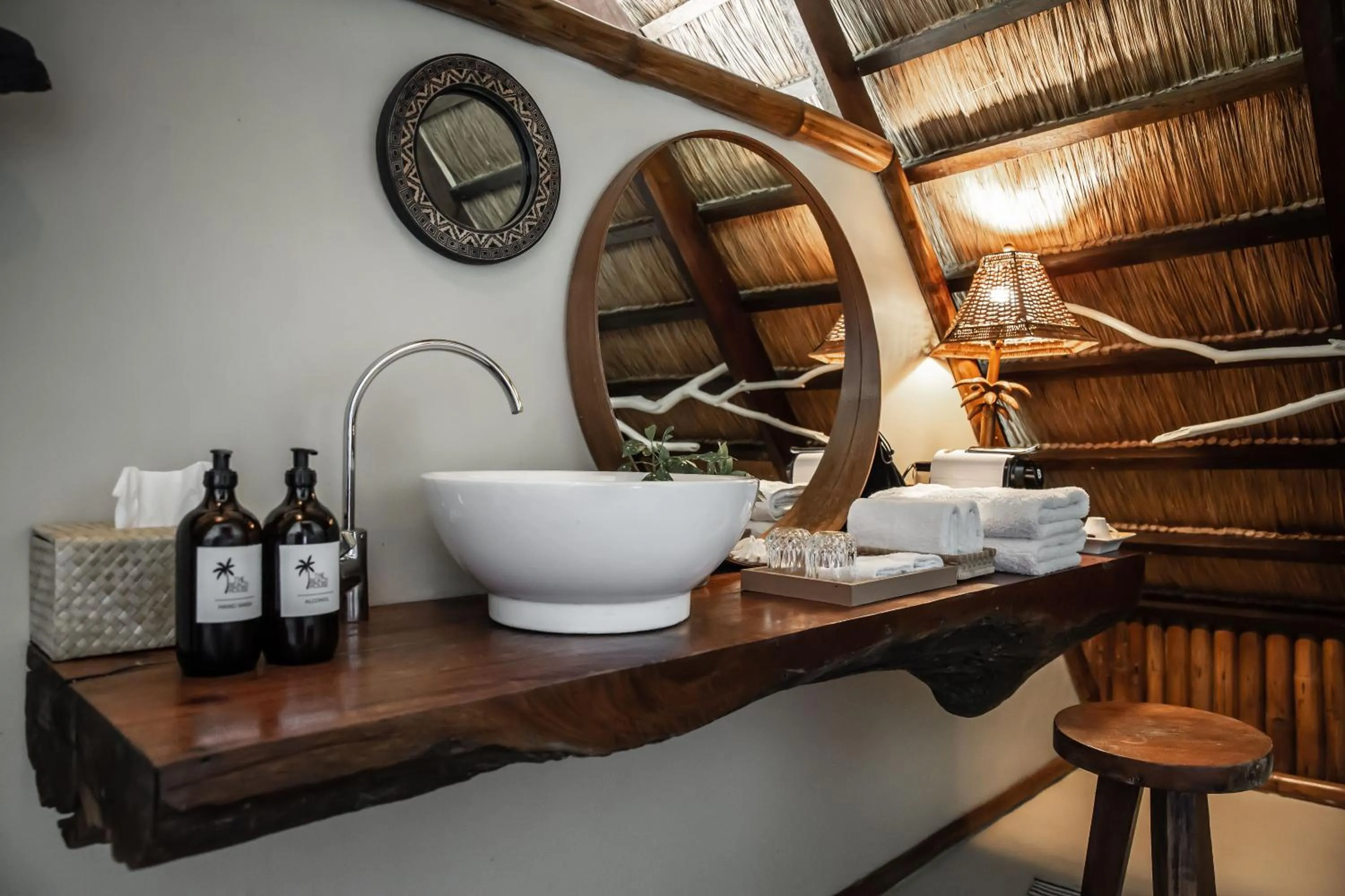 Bathroom in The Beach House Ocam Ocam