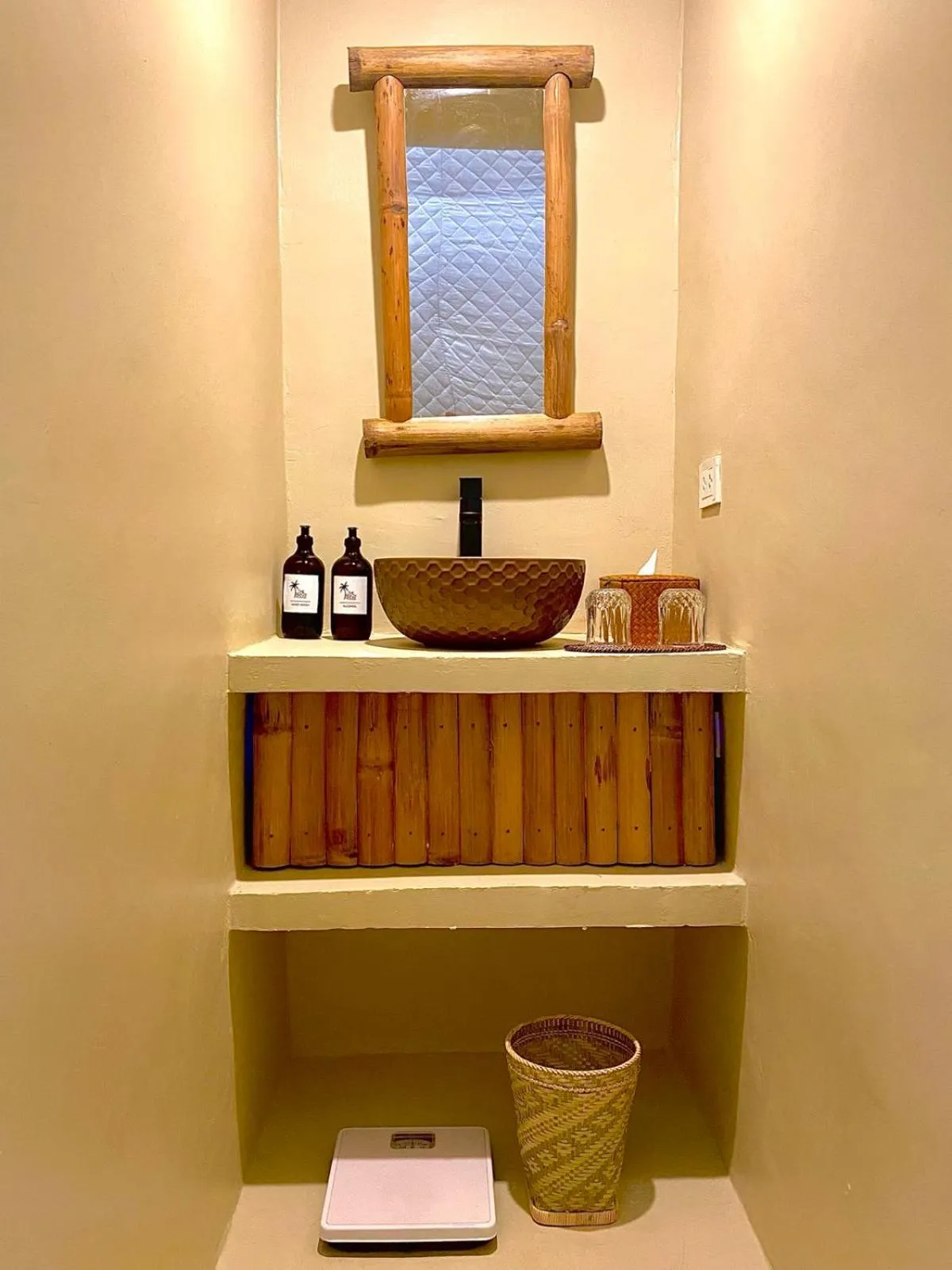 Bathroom in The Beach House Ocam Ocam