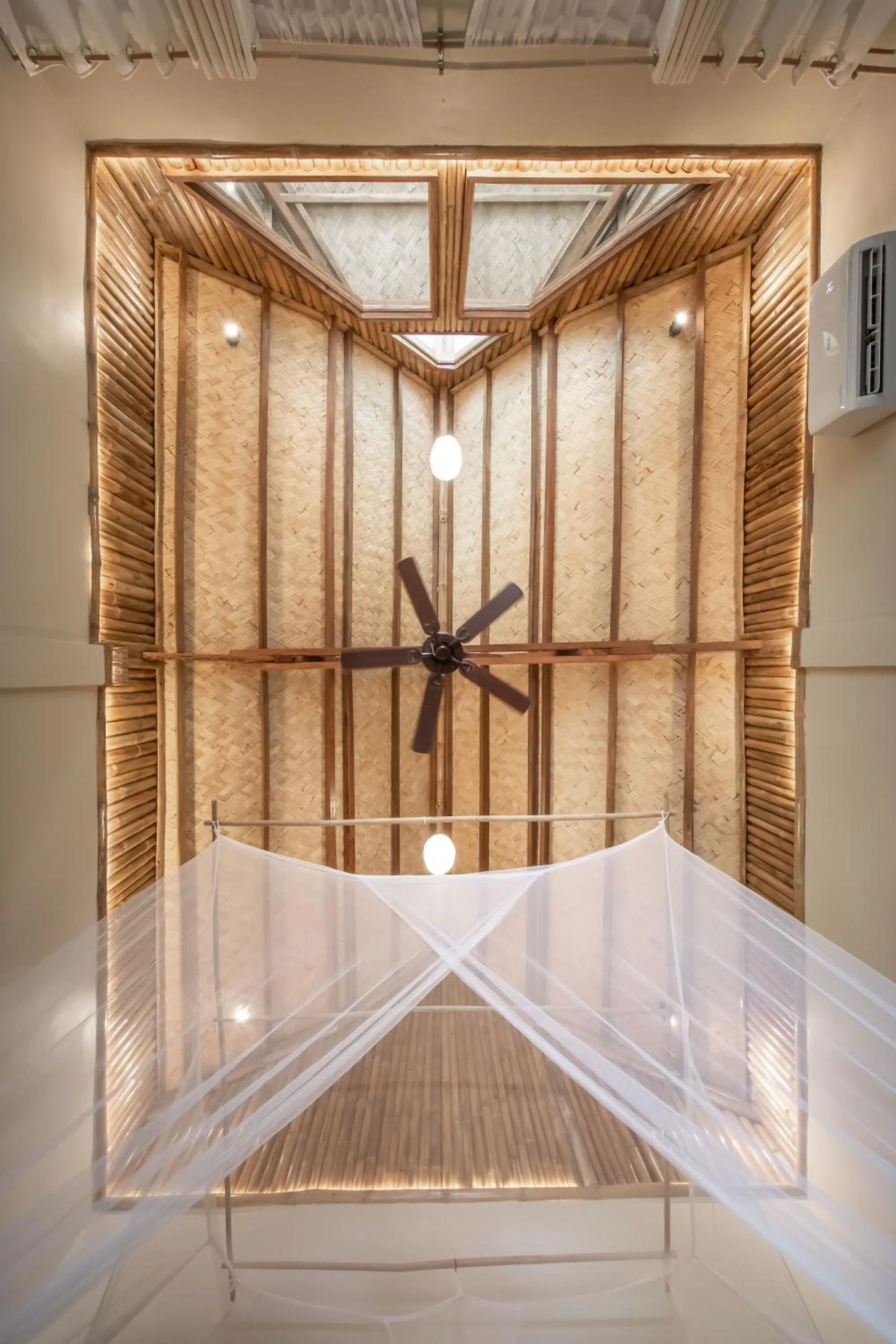 Decorative detail in The Beach House Ocam Ocam