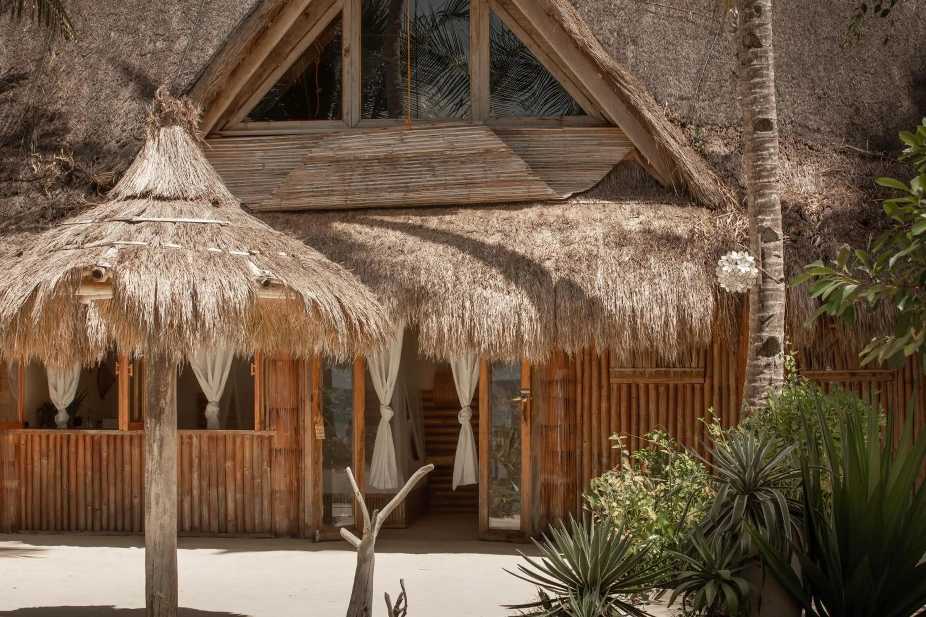 Property building in The Beach House Ocam Ocam