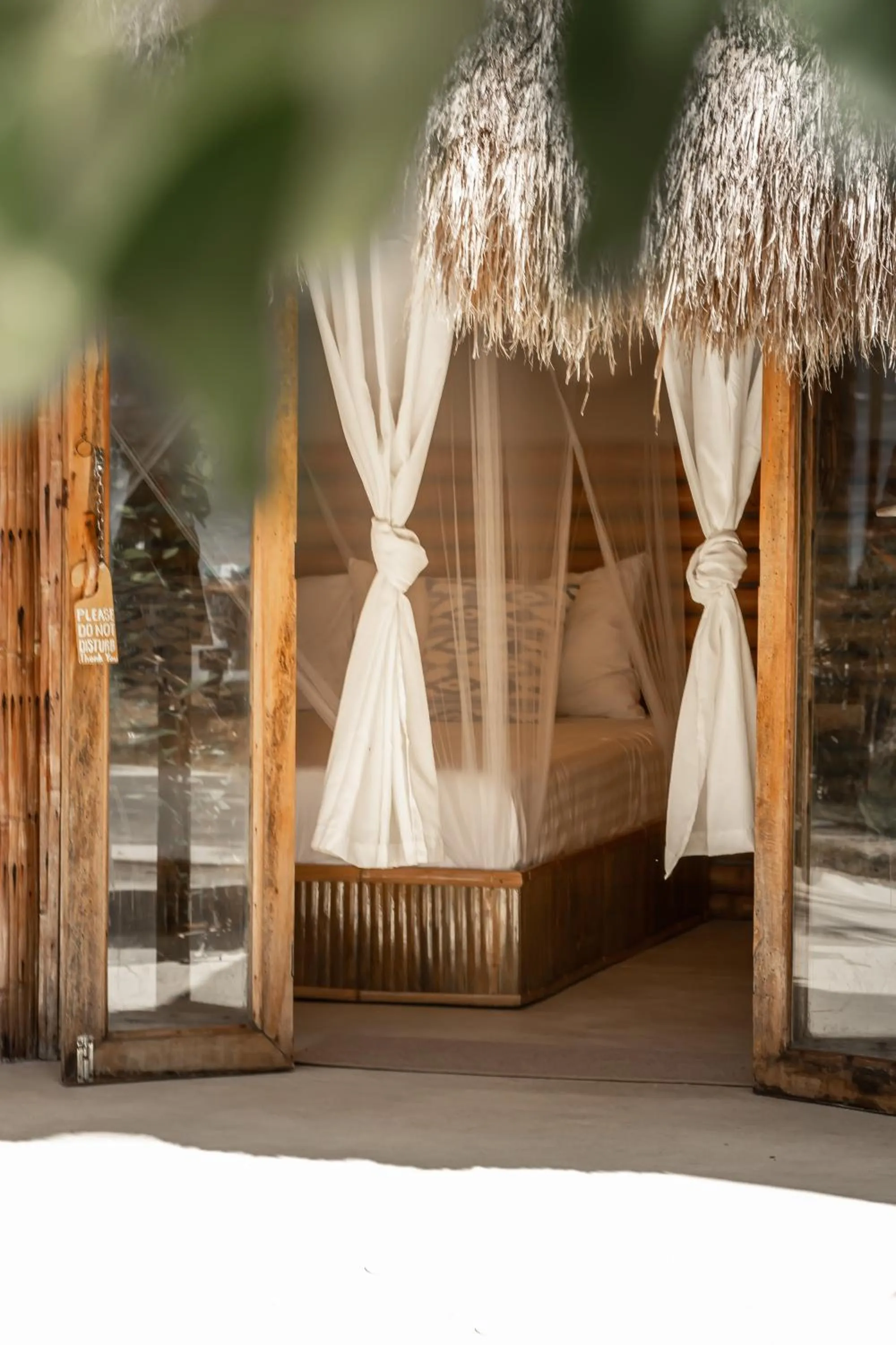 Facade/entrance in The Beach House Ocam Ocam