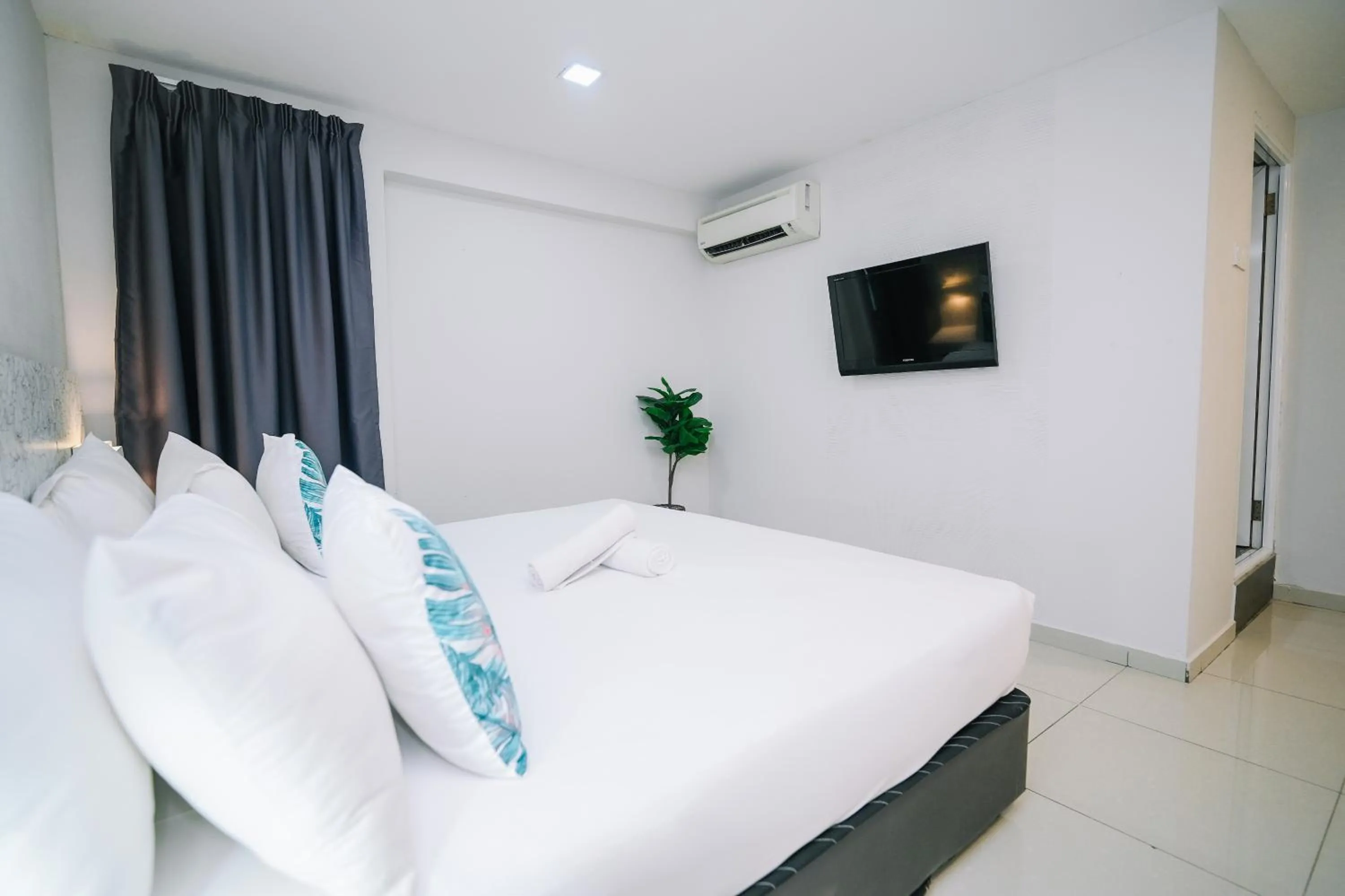 Bed in Swing & Pillows - PJ SS2