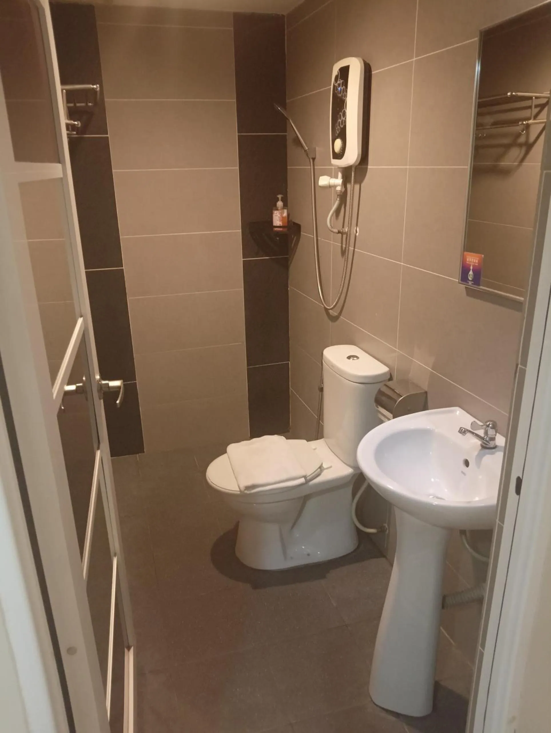 Swing & Pillows - PJ SS2