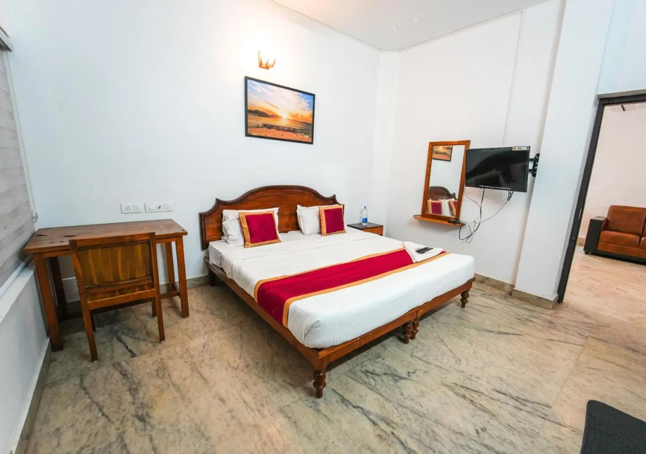 TV and multimedia, Bed in Pop Tavern Private Pool Villa Kovalam by VOYE HOMES