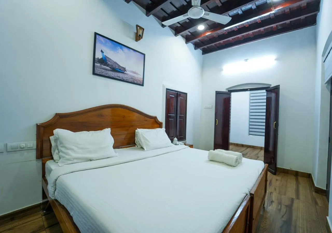 Photo of the whole room, Bed in Pop Tavern Private Pool Villa Kovalam by VOYE HOMES