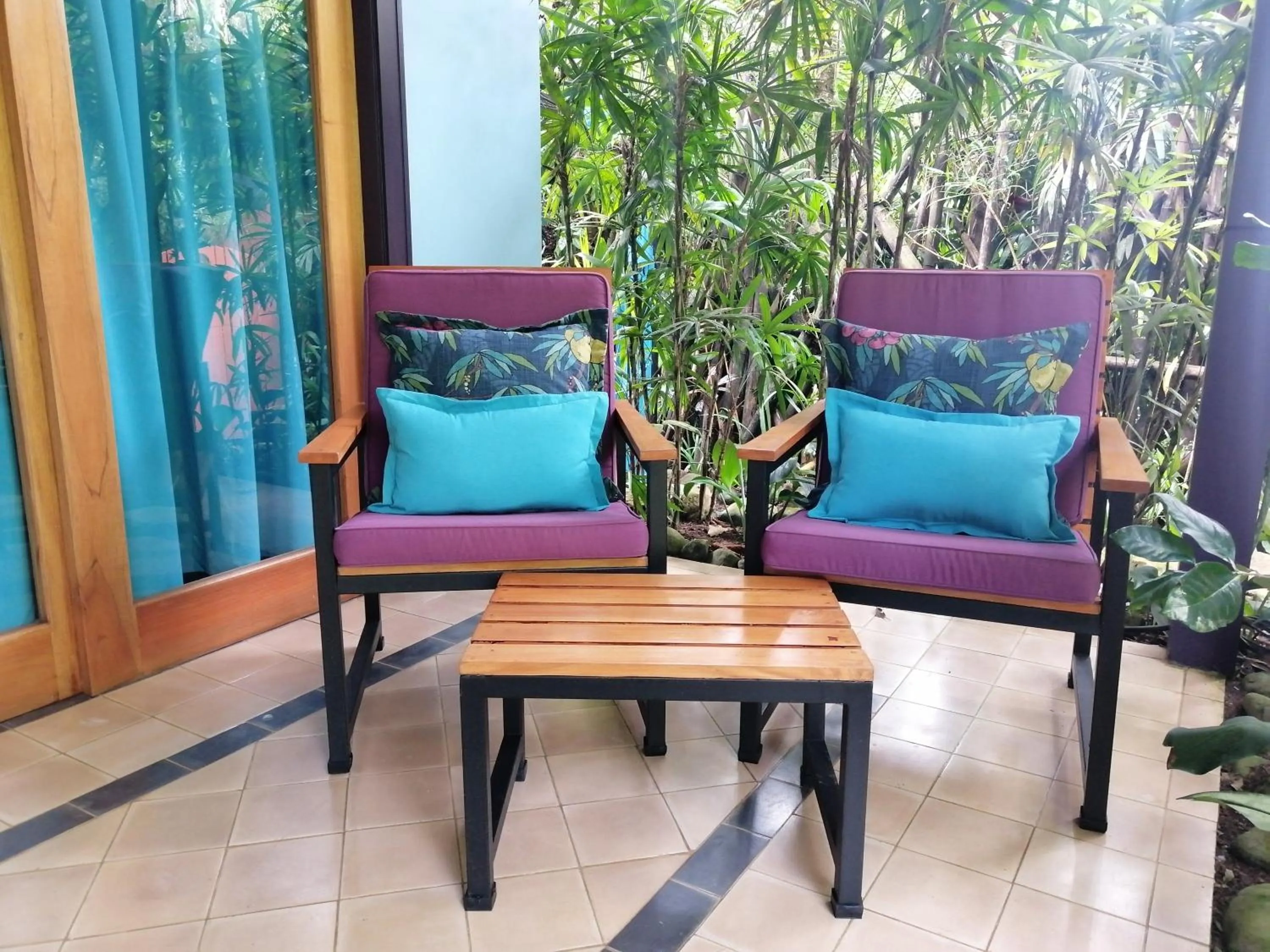 Patio in Chirripo Art Hotel