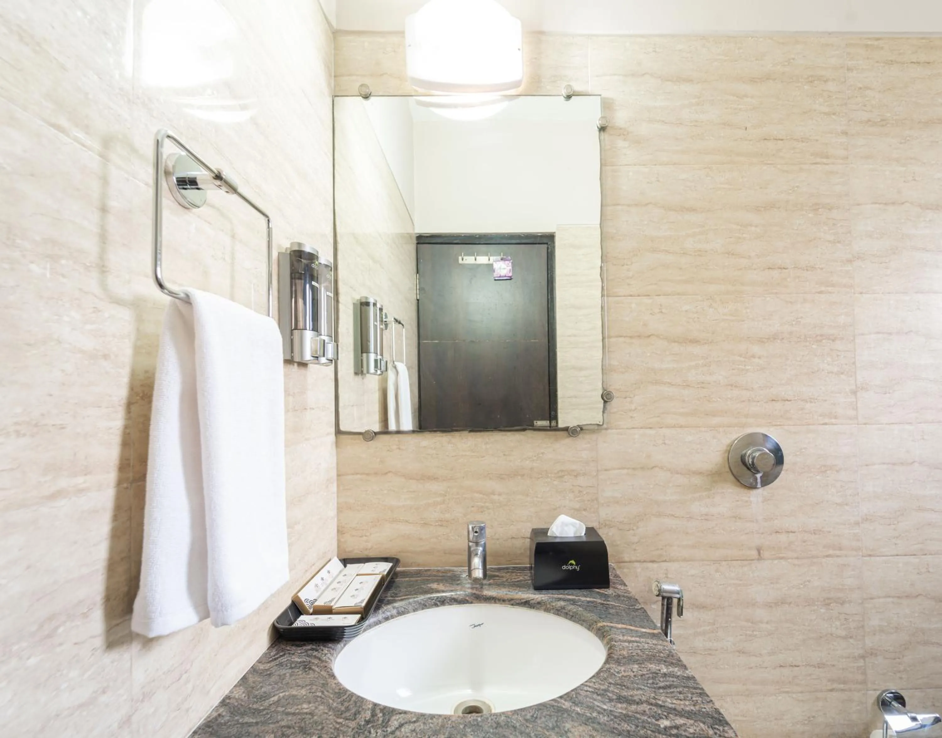 Shower in Enrise by Sayaji Harda