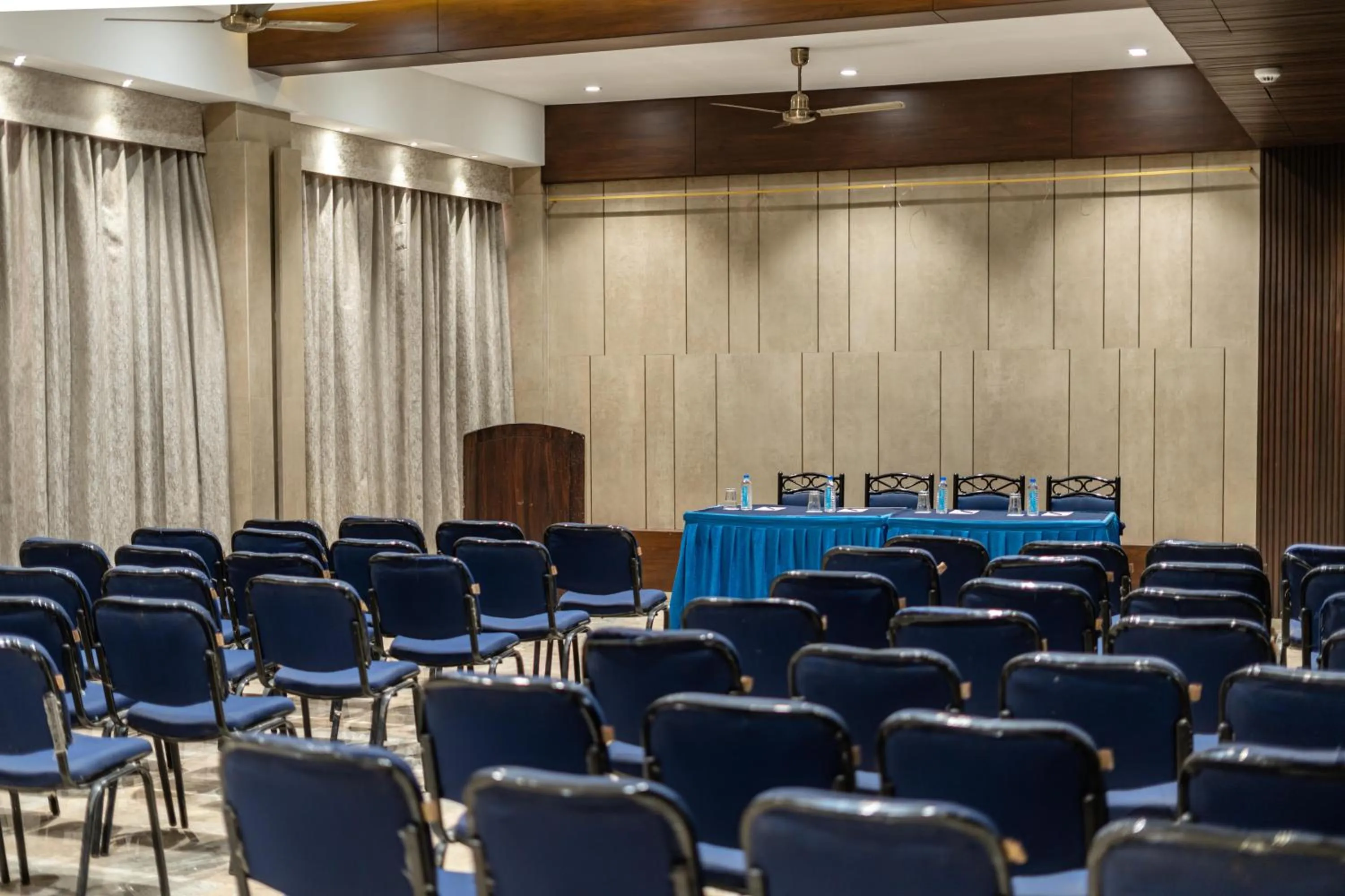 Meeting/conference room in Enrise by Sayaji Harda