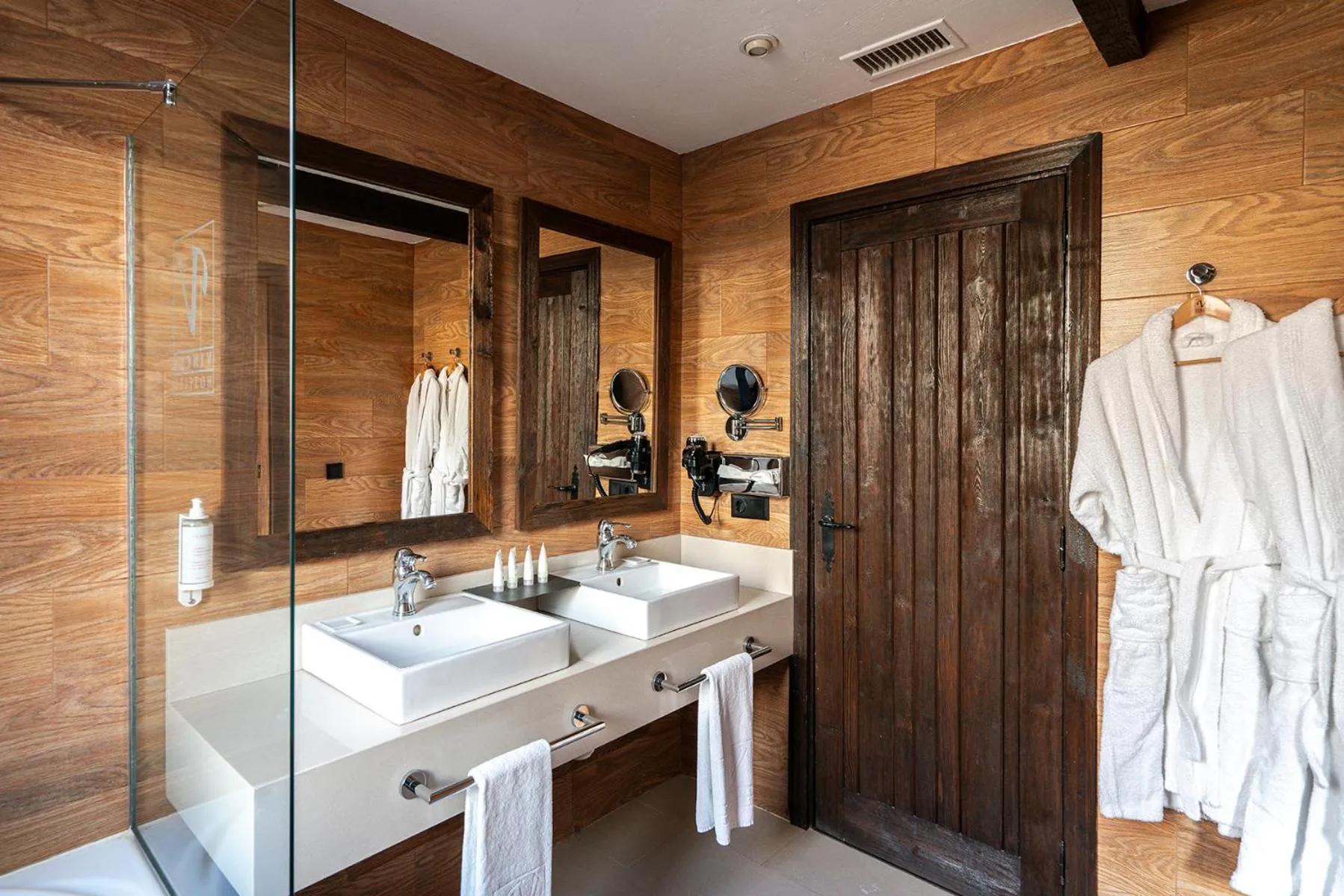 Bathroom in Vincci Selección Rumaykiyya