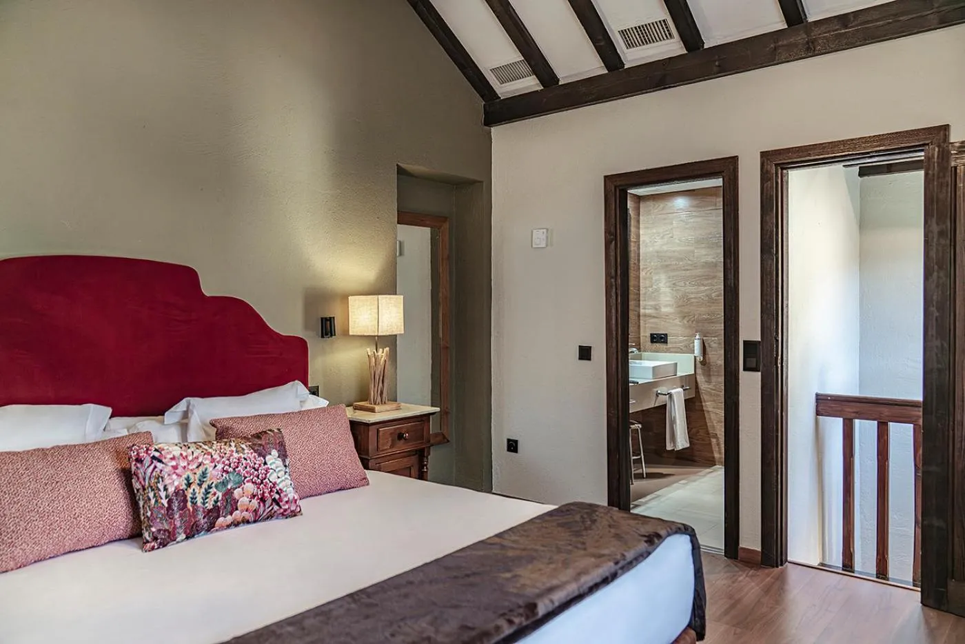 Bed in Vincci Selección Rumaykiyya