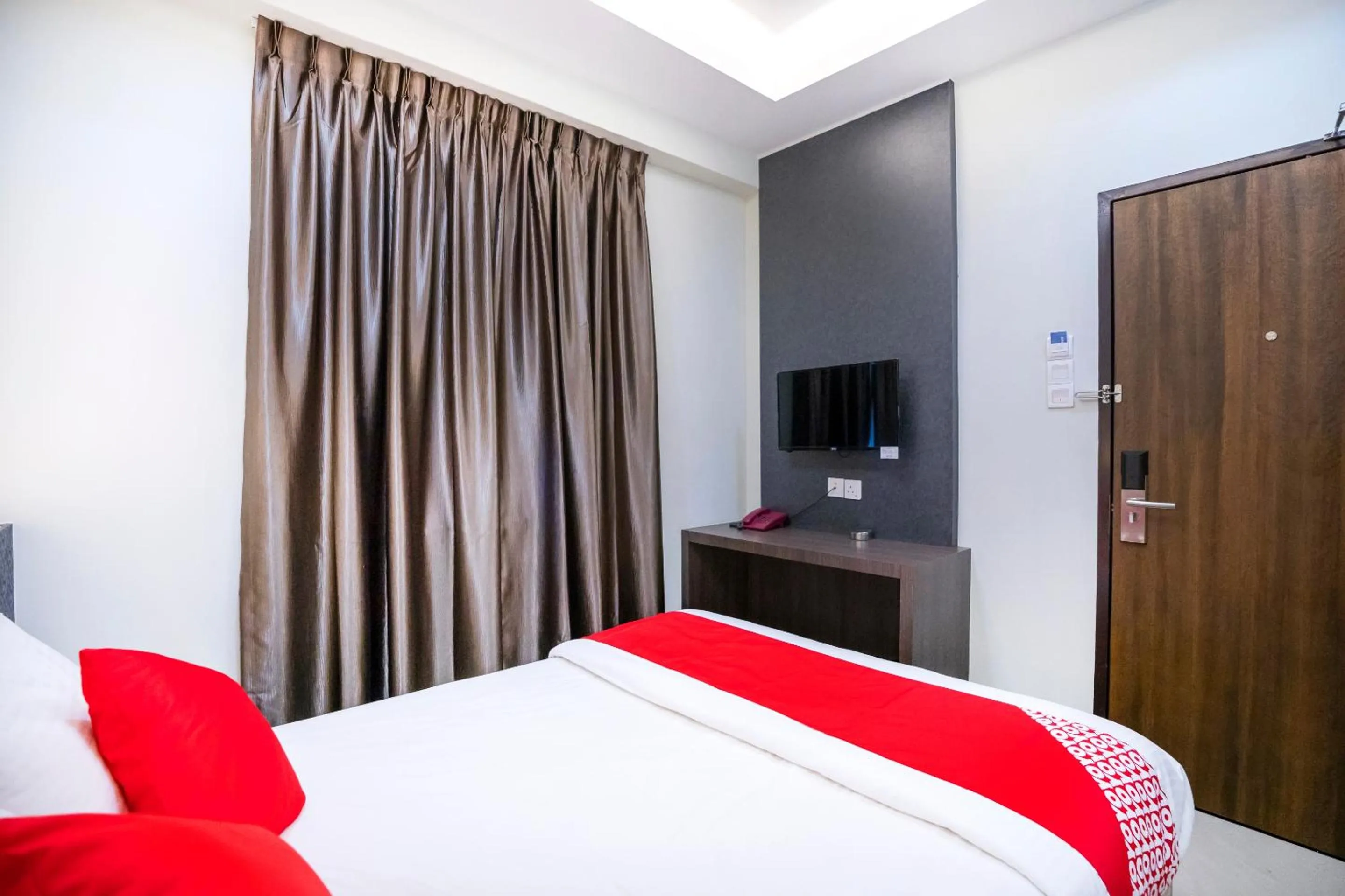 Bedroom in Hope Hotel