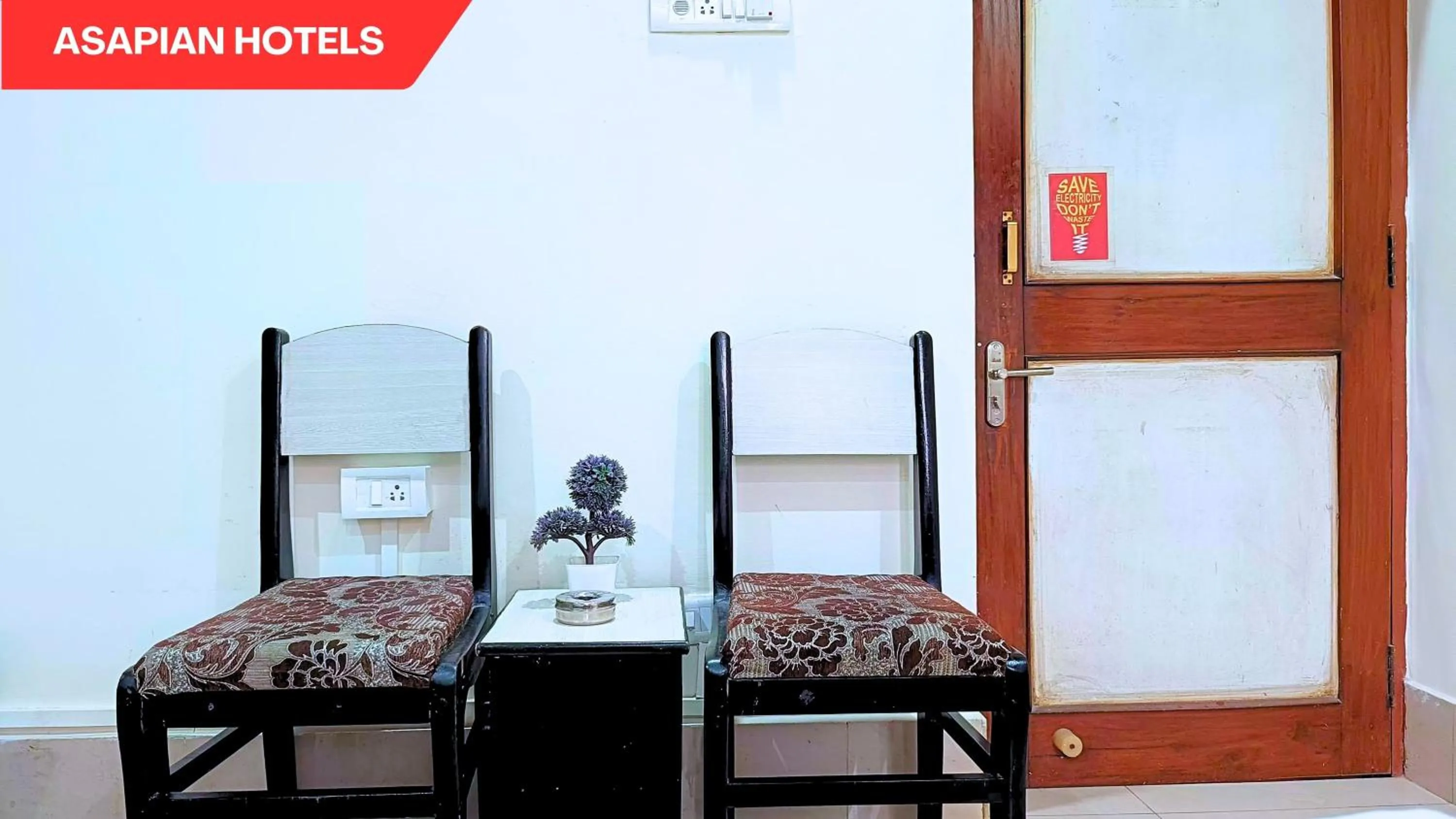 Dining area, Bed in Hotel Vijay Deluxe