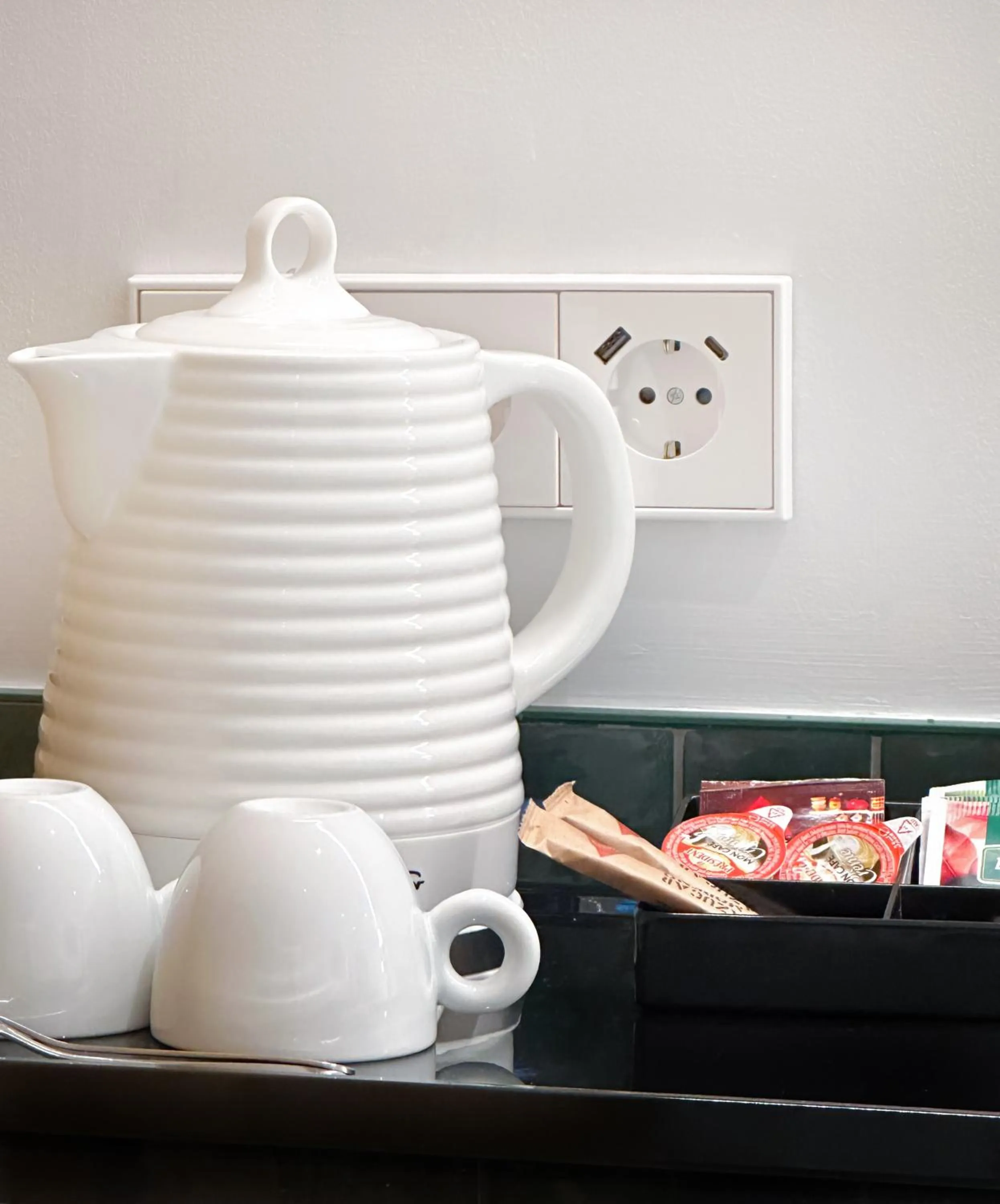 Coffee/tea facilities in Ribera de Triana Hotel