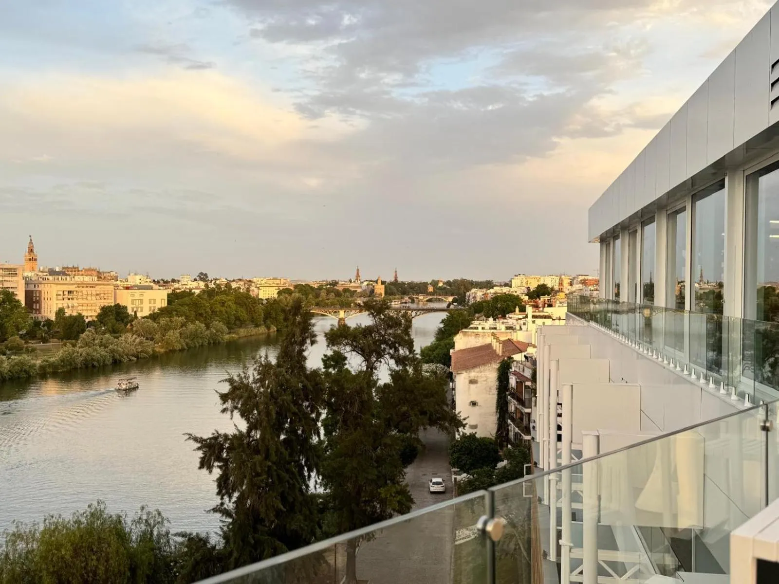 River view in Ribera de Triana Hotel
