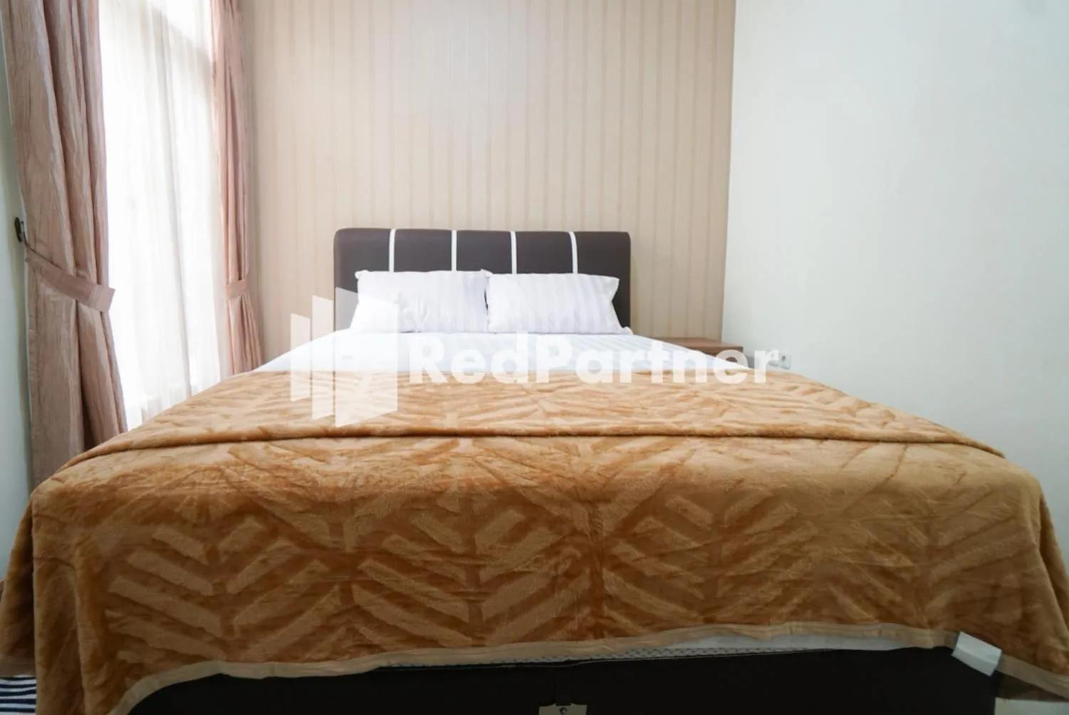 Bedroom, Bed in Fazza Syariah Mitra RedDoorz