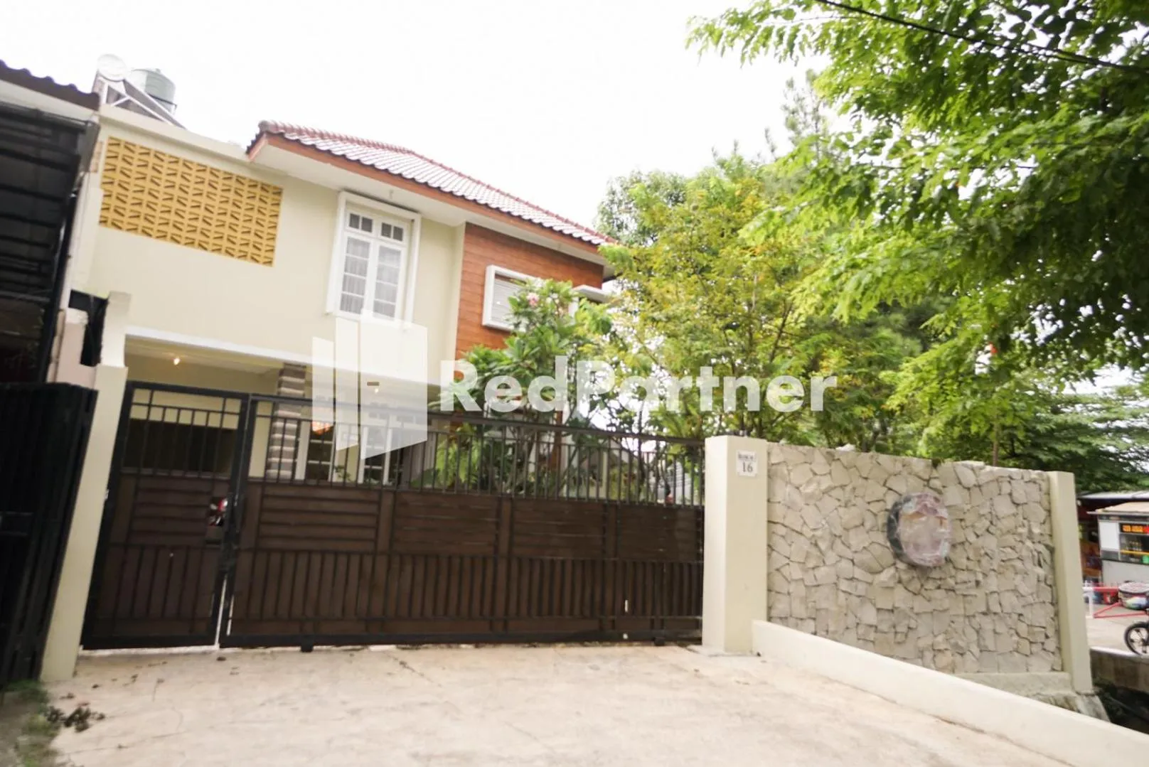 Property building in Fazza Syariah Mitra RedDoorz