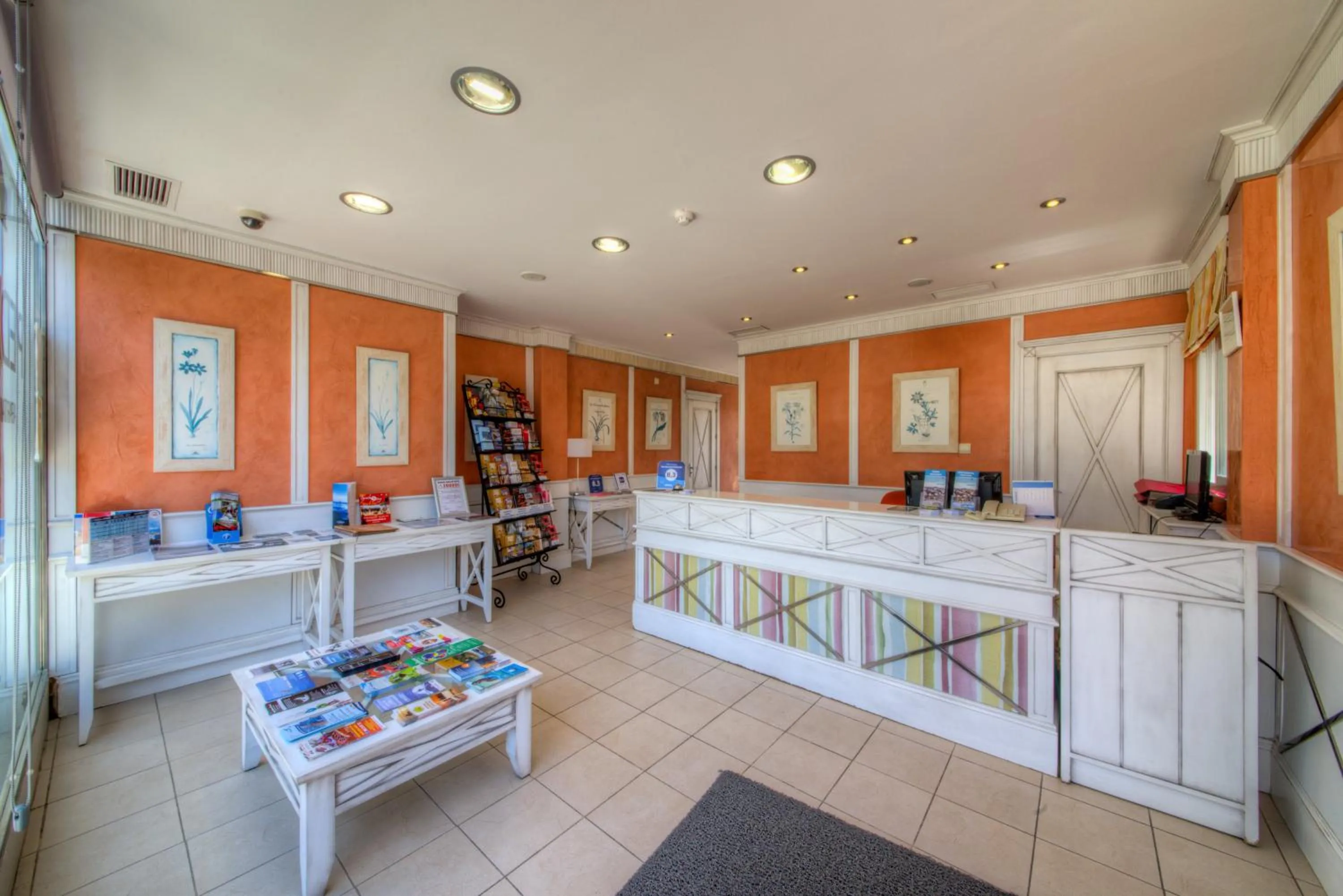 Lobby or reception in Apartamentos Piedramar