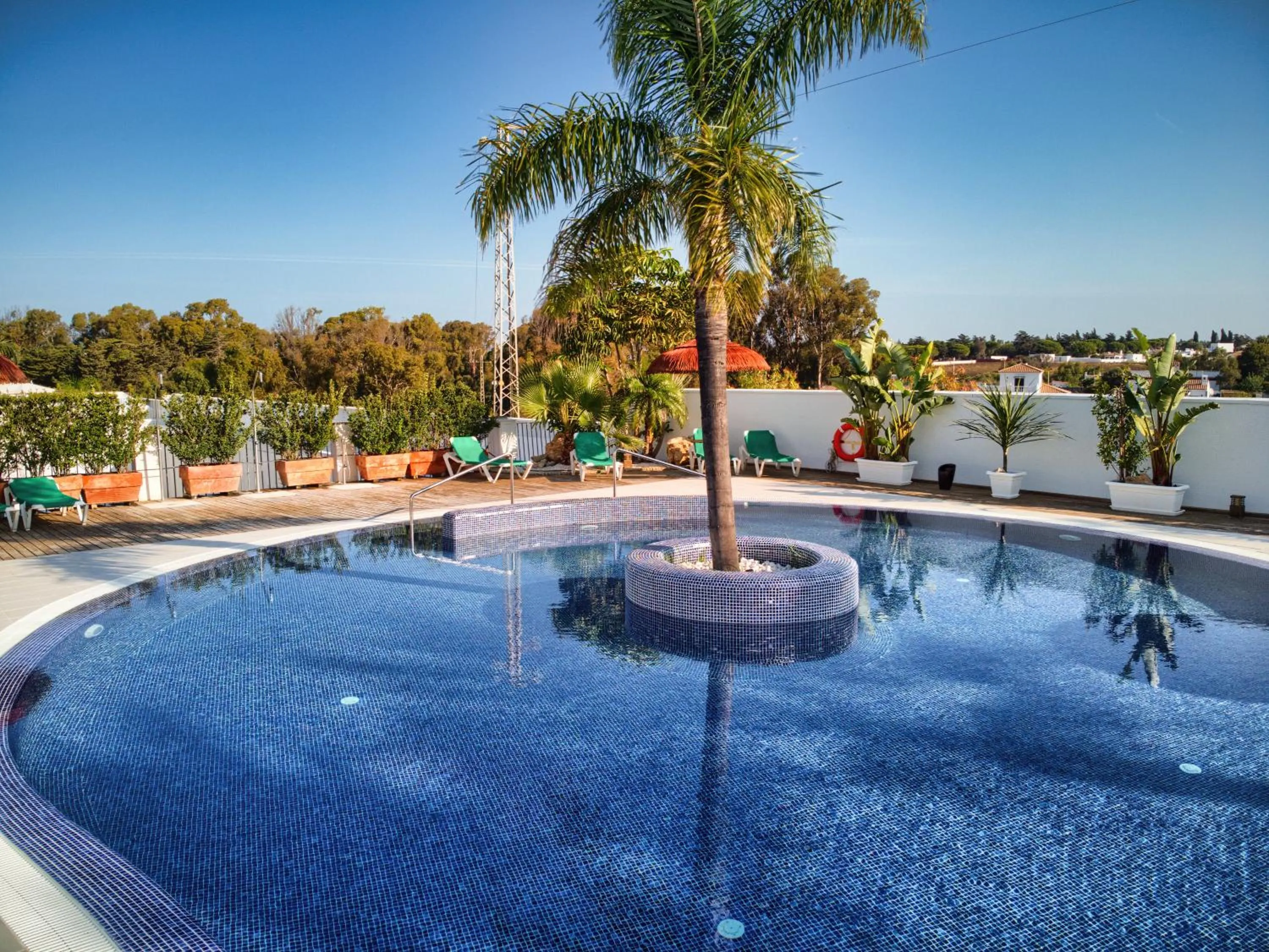 Swimming pool in Apartamentos Piedramar