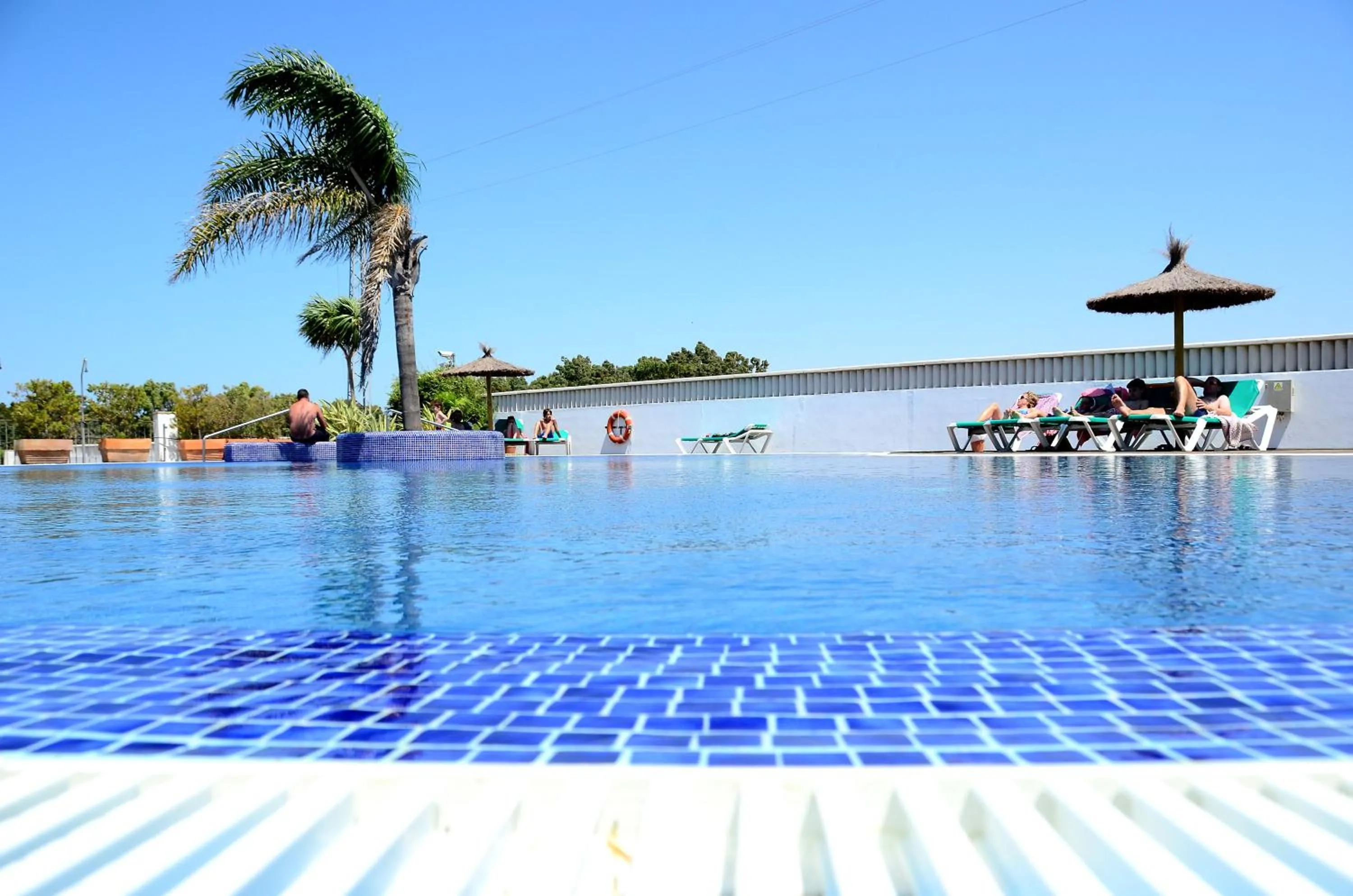 Swimming pool in Apartamentos Piedramar