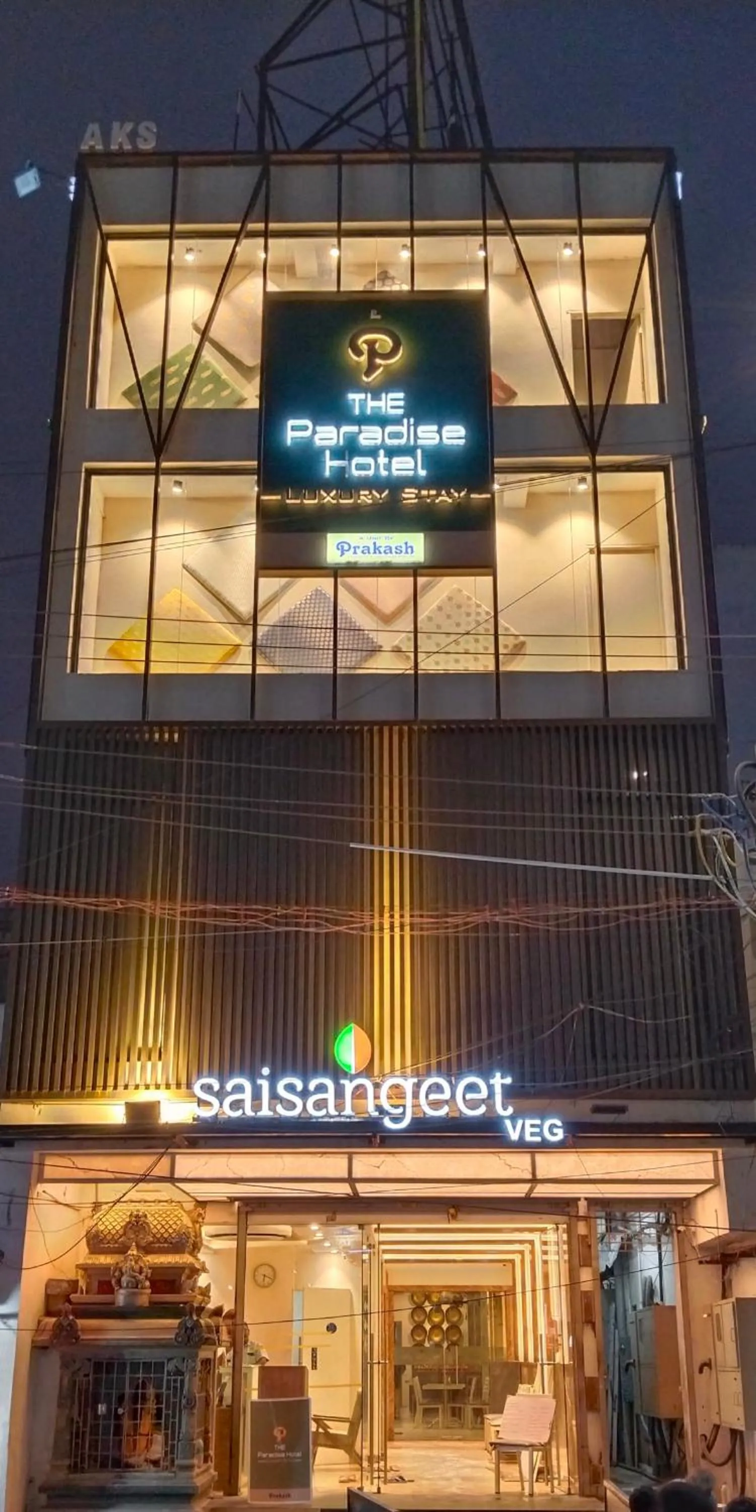 Property building in The Paradise Hotel - LUXURY STAY