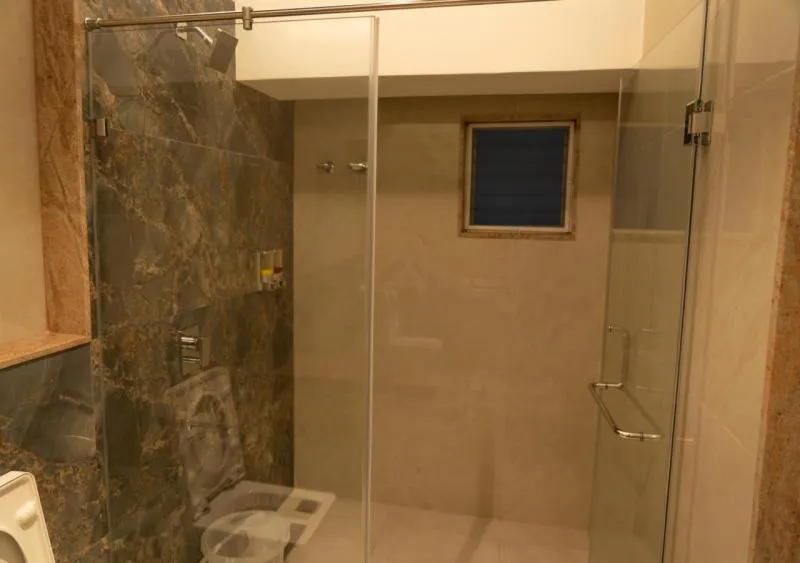 The Paradise Hotel - LUXURY STAY