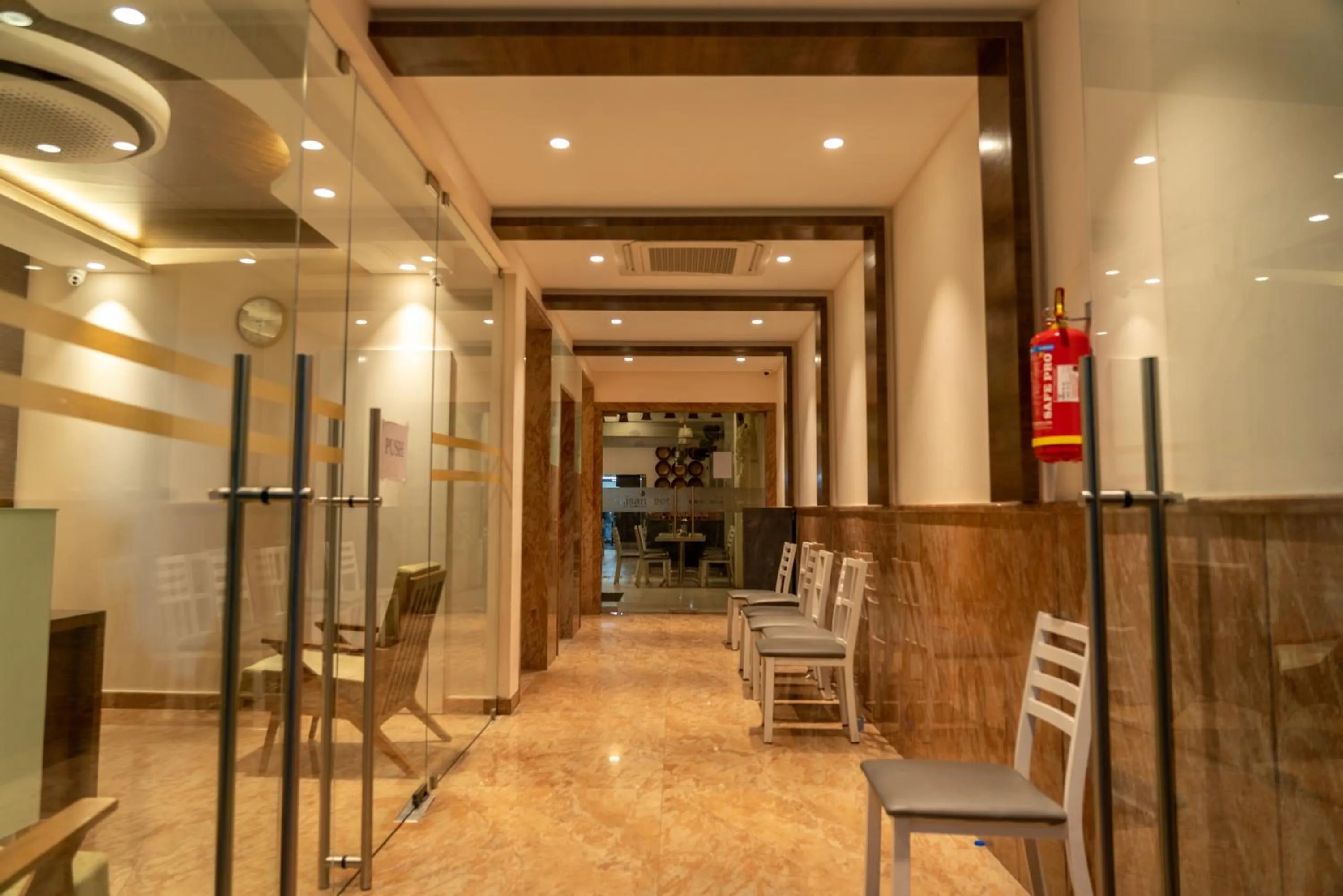 The Paradise Hotel - LUXURY STAY